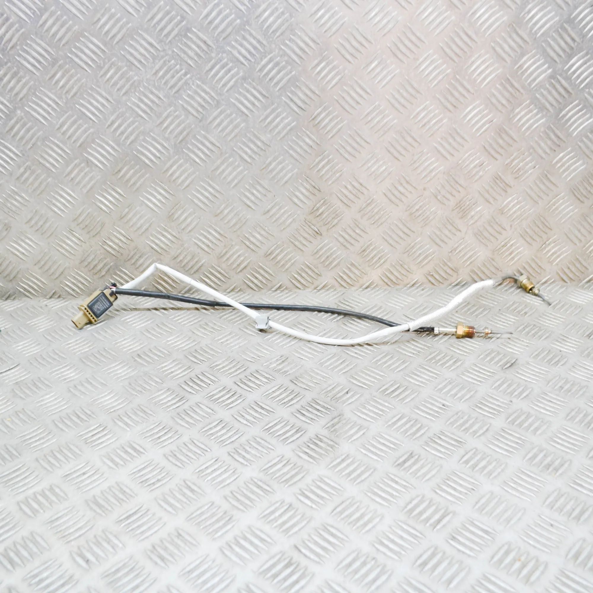 Audi A5 (B9) temperature sensor Temperature Sensor — AUDI A5 (Cabrio F57) (2016...