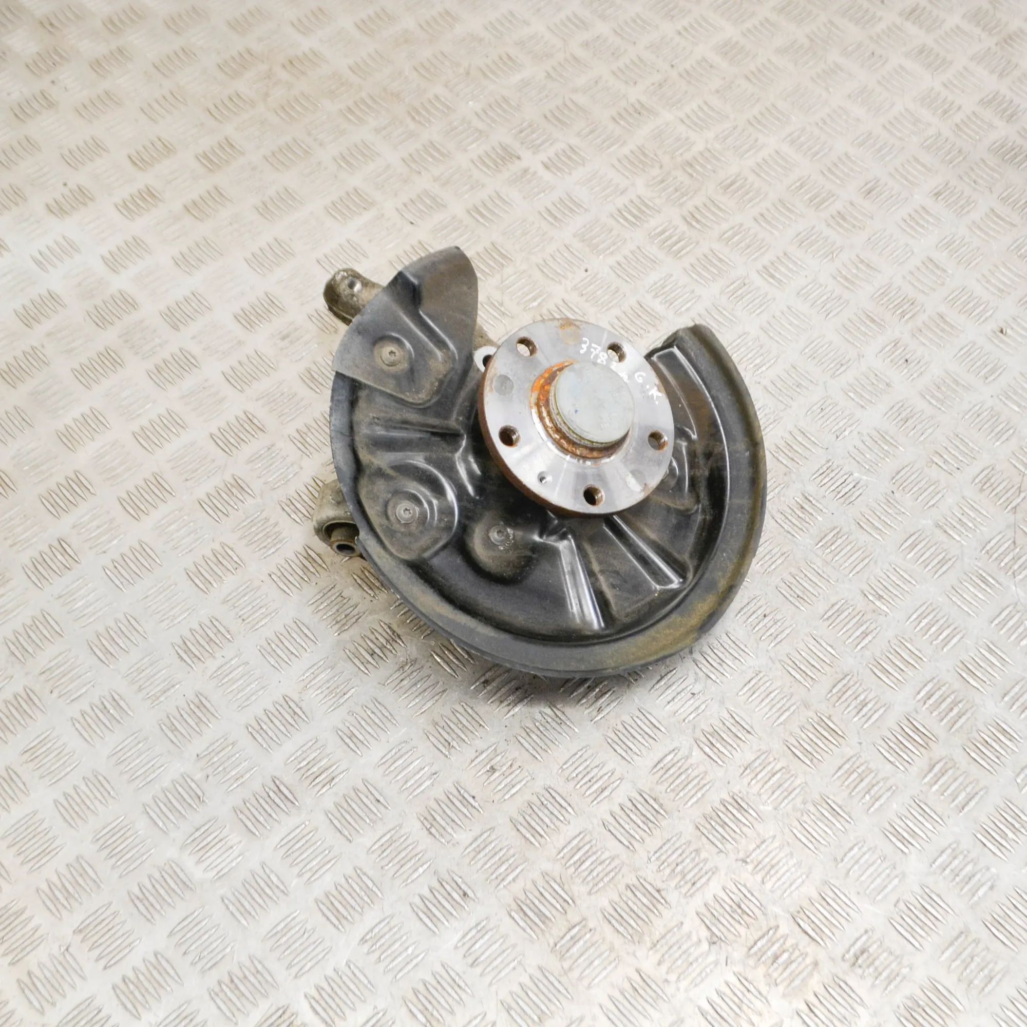 Audi Q3 (8U) Rear Left Wheel Hub Spindle Rear Left Wheel Hub Spindle — AUDI Q3 (8U) (201...