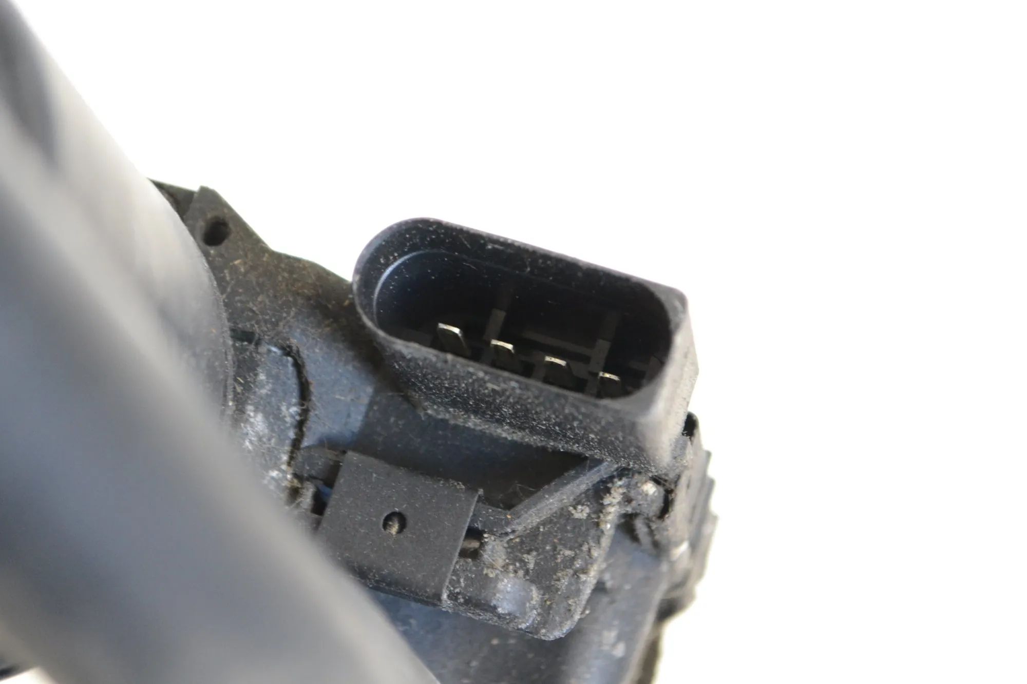 Audi A3 (8V) Front Windshield Wiper Mechanism Front Windshield Wiper Mechanism — AUDI A3 (Lim...