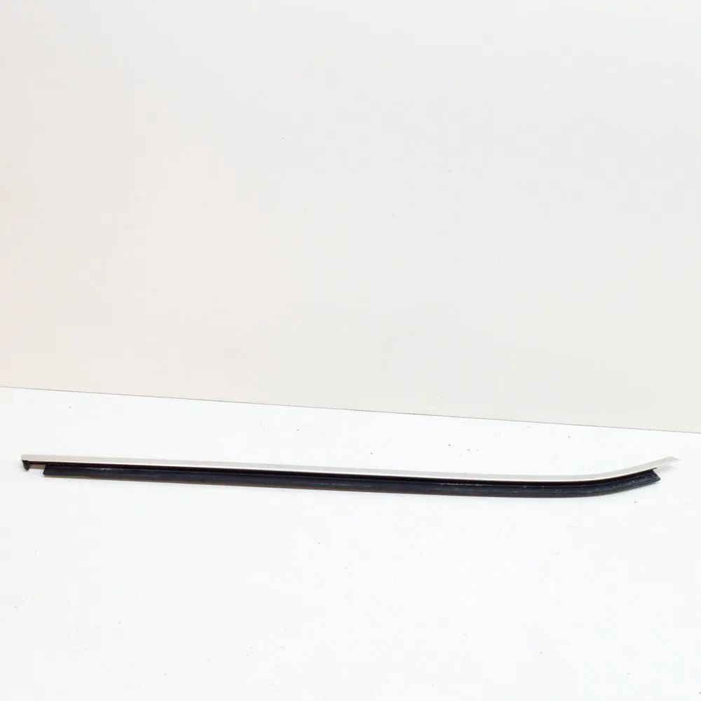 BMW X3 / iX3 (G01) Door window moulding — front — right Door window moulding — front — right — BMW X3 (...
