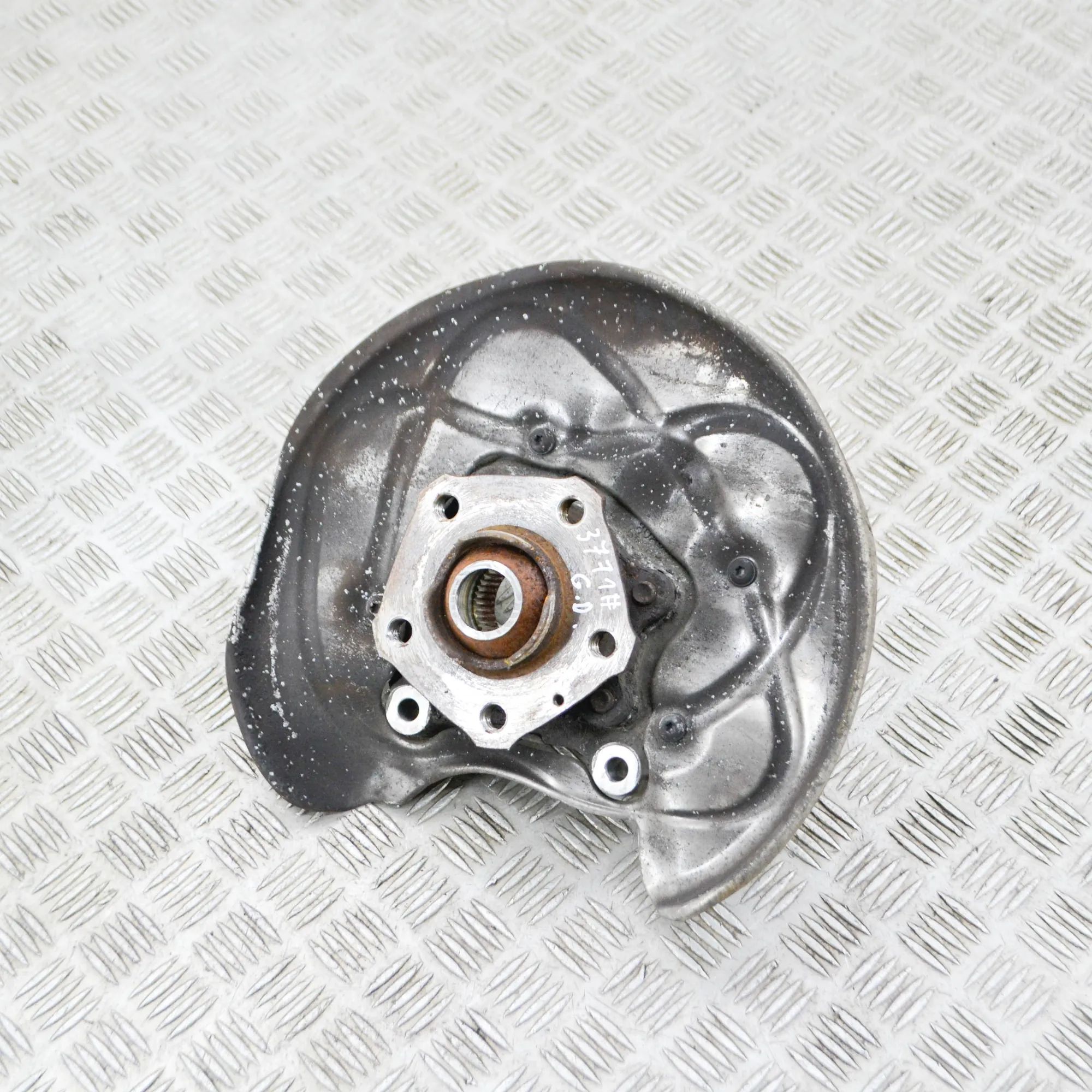 Audi Q5 (8R) Rear Right Wheel Hub Rear Right Wheel Hub — AUDI Q5 (FY) (2016-...) ...