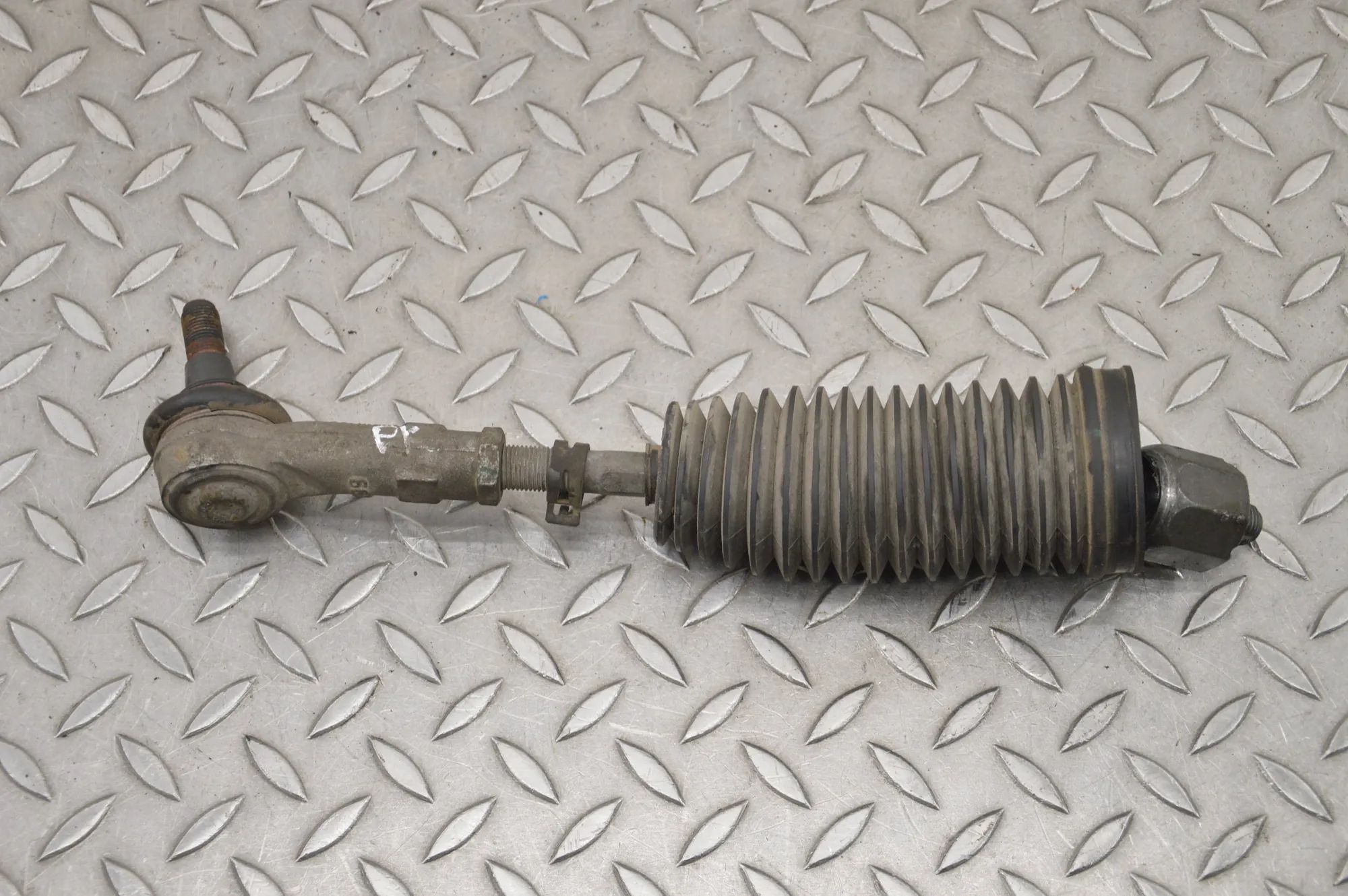 Porsche Cayenne Steering tie rod — left