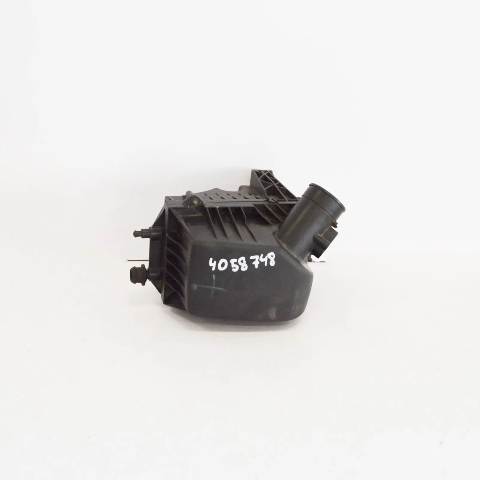 Opel Mokka (A) Air filter box