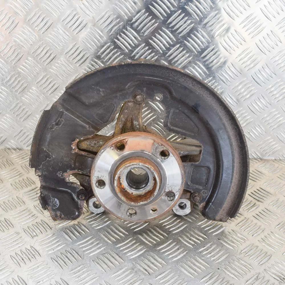 Volvo S60 Front Right Wheel Hub Front Right Wheel Hub — VOLVO S60 (II) (2010-20...