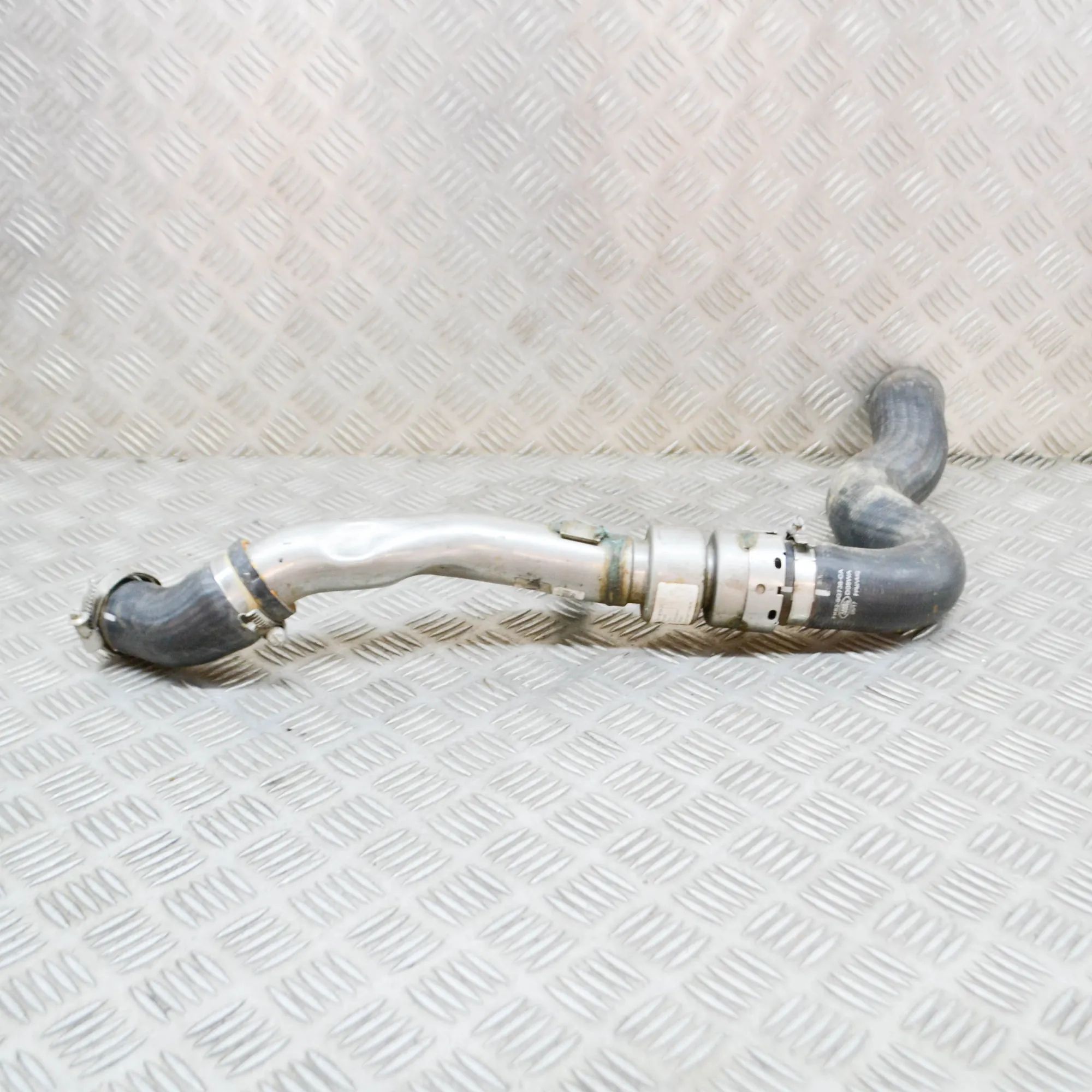 Land Rover Range Rover Sport (L494) Intercooler Hose Pipe Intercooler Hose Pipe — LAND ROVER RANGE ROVER ...