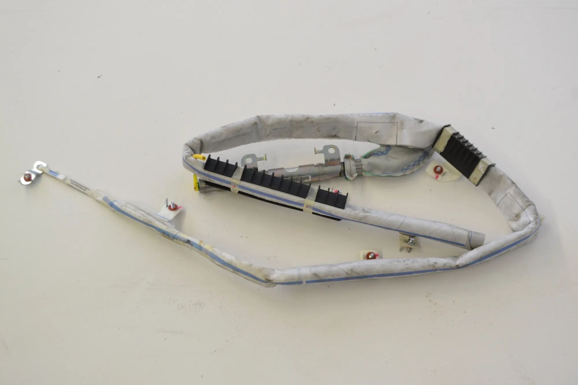 Hyundai i40 Left Side Roof Safety Curtain SRS Left Side Roof Safety Curtain SRS — HYUNDAI I40...