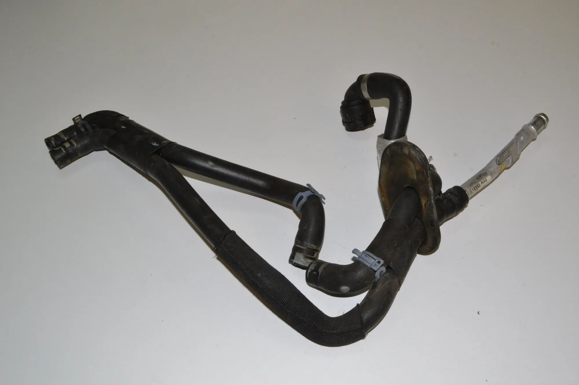 Audi A7 (4G) Pipe / hose Pipe / hose — AUDI A7 (Sportback 4GA, 4GF) (201...