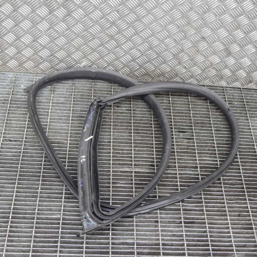 Maserati Ghibli Door rubber seal — front right Door rubber seal — front right — MASERATI GHIBL...