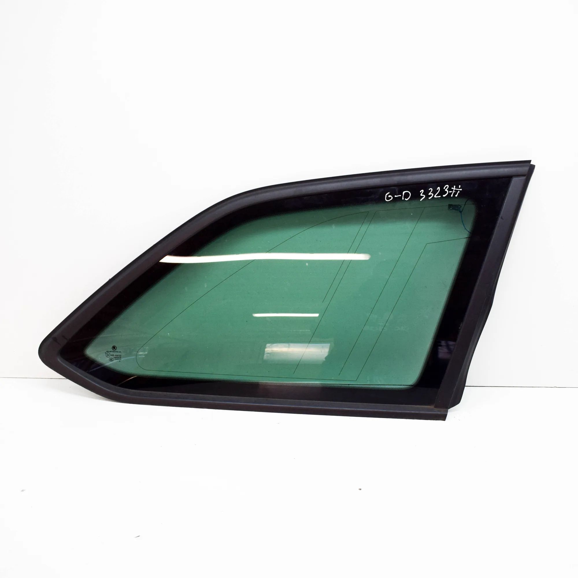 Skoda Octavia Rear Right Quarter Window Rear Right Quarter Window — SKODA OCTAVIA (III ...