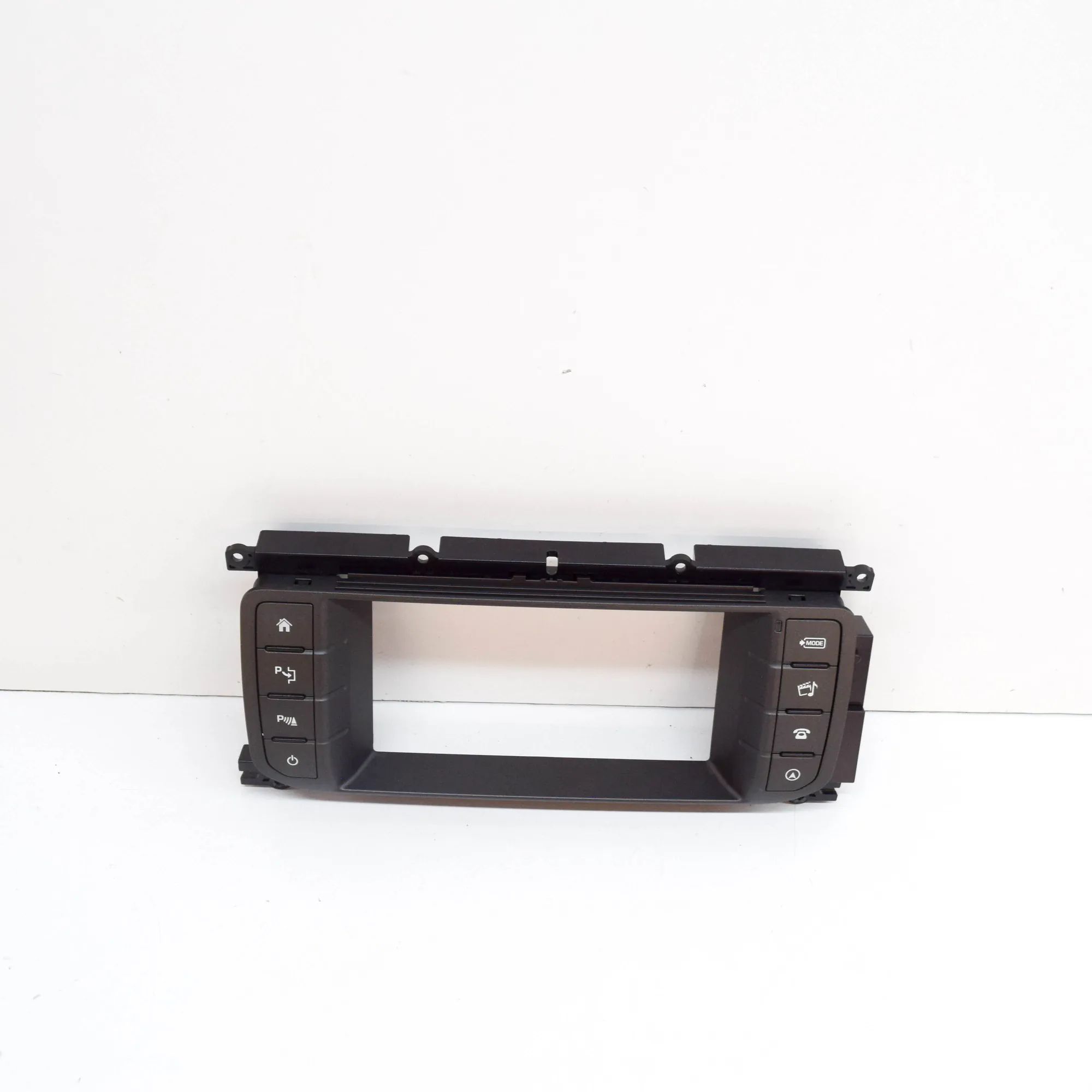Land Rover Range Rover Evoque Navigation screen trim Navigation screen trim — LAND ROVER RANGE ROVER...