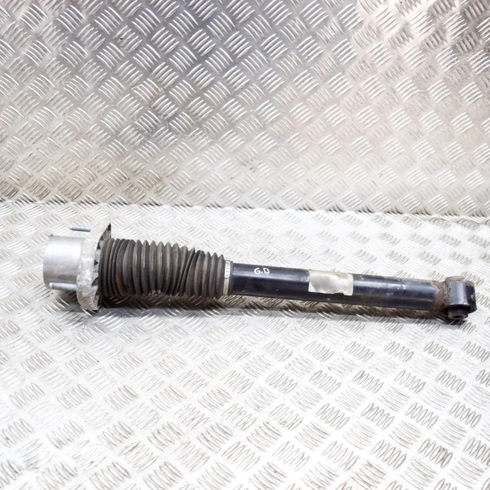 Land Rover Range Rover Sport (L494) Shock absorber — rear right Shock absorber — rear right — LAND ROVER RANGE ...