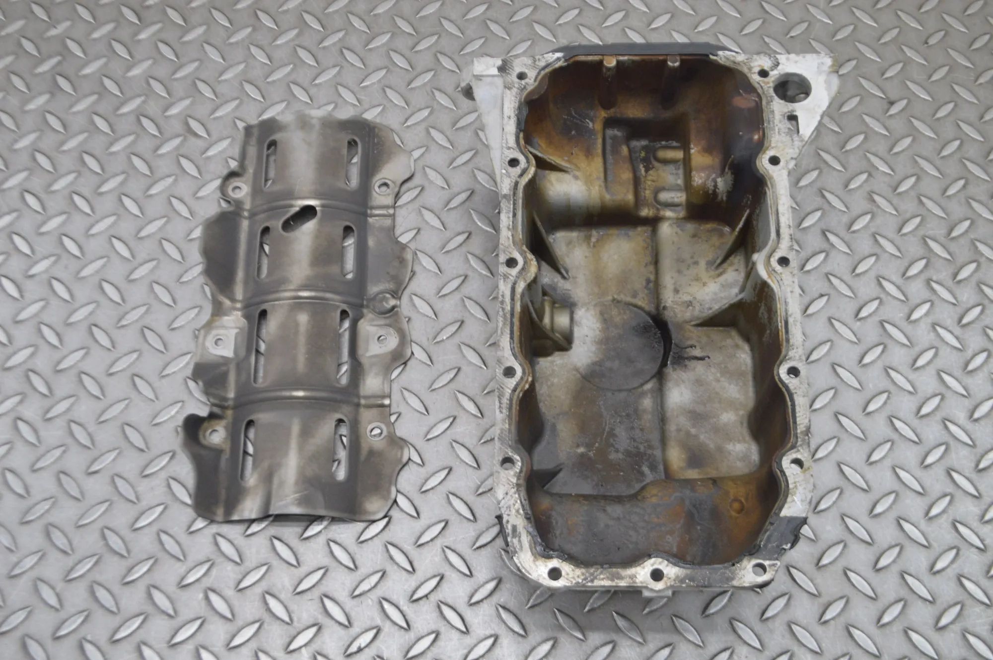 Ford Kuga Oil sump Oil sump — FORD KUGA (II DM2) (2012-...) — DS7G...