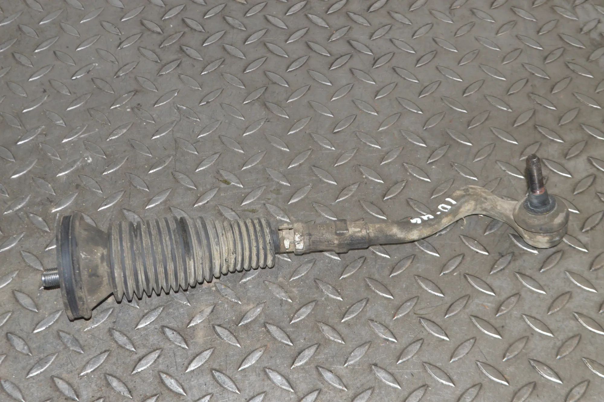 Audi A6 (C7) Steering tie rod — left Steering tie rod — left — AUDI A6 (Allroad 4GH,...