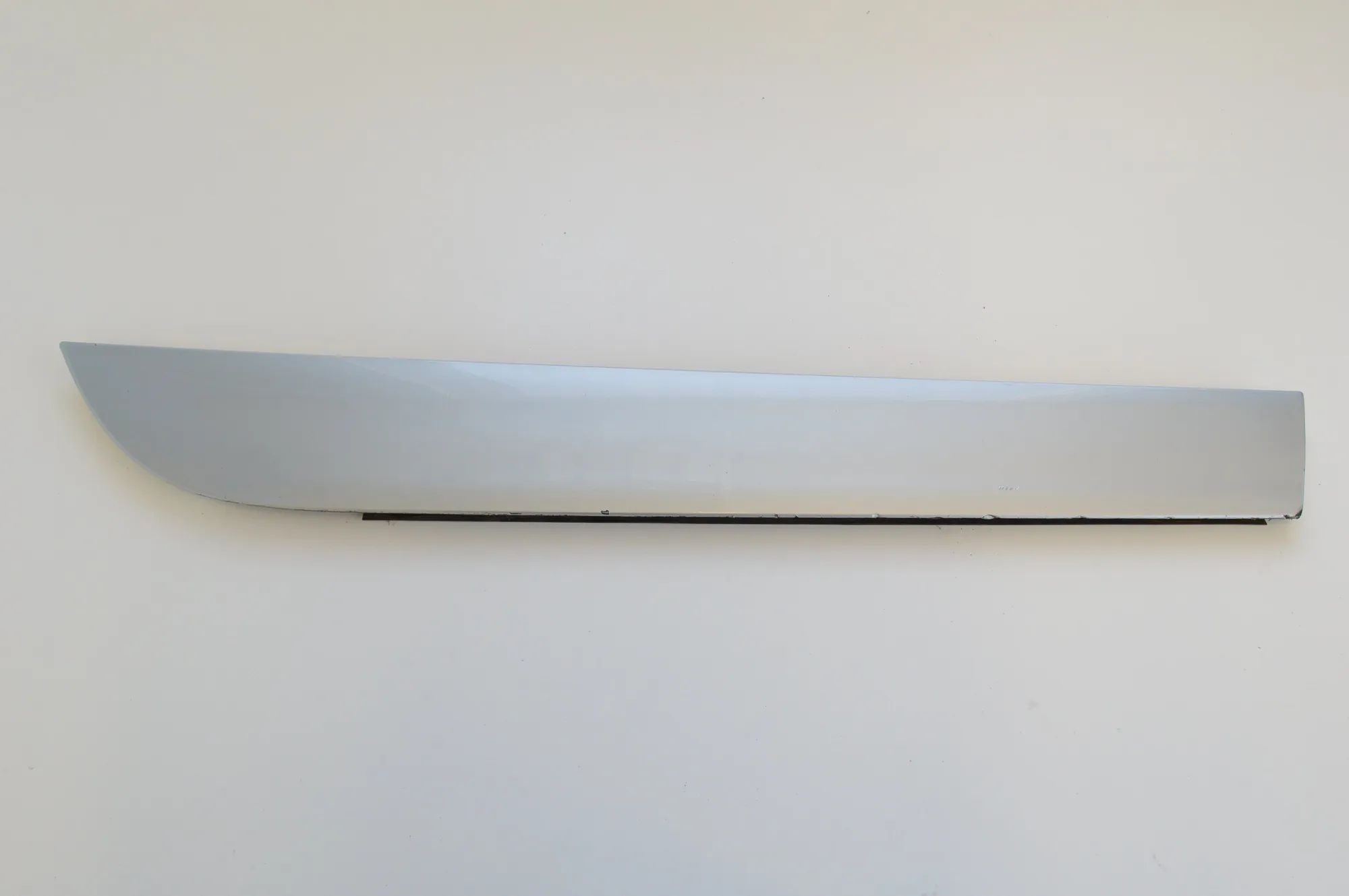 Audi A6 (C6) Lower door moulding — rear — right Lower door moulding — rear — right — AUDI A6 (4...
