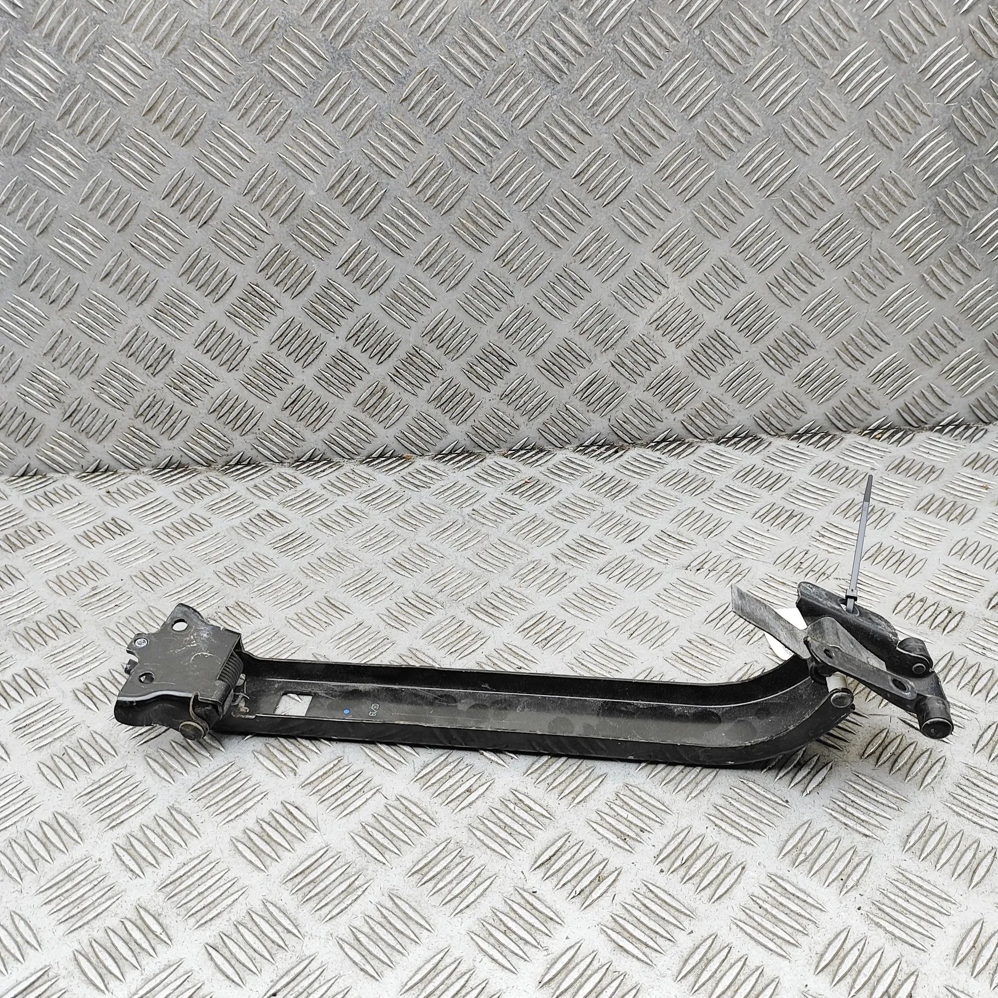 Opel Movano (B) Door check strap — rear left Door check strap — rear left — OPEL MOVANO (B V...