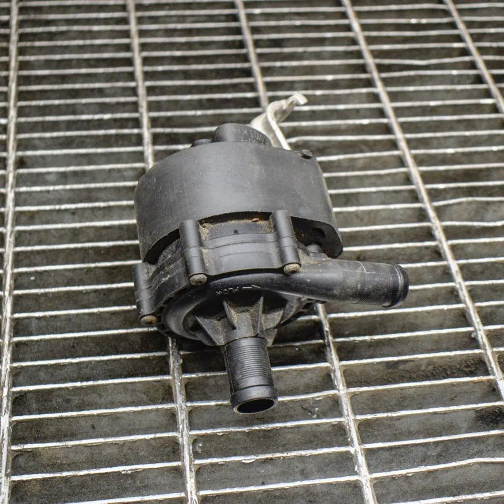 Tesla Model X Auxiliary Water Pump Auxiliary Water Pump — TESLA MODEL X (2013-...)...