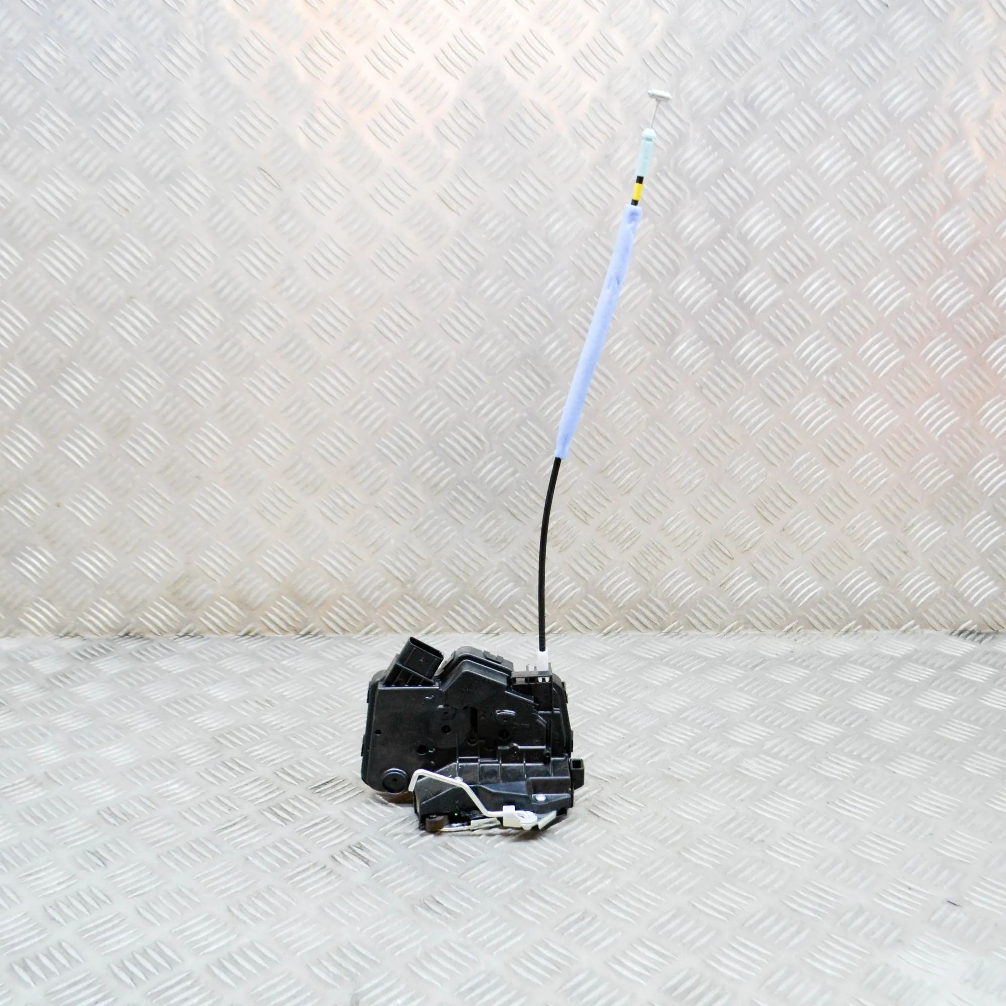 Hyundai Tucson Door lock — rear right Door lock — rear right — HYUNDAI TUCSON (NX4E, ...