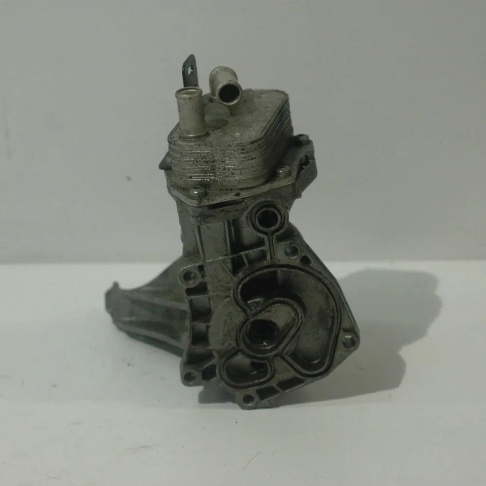 Land Rover Range Rover Evoque Oil Filter Housing Oil filter housing — LAND ROVER RANGE ROVER EVO...