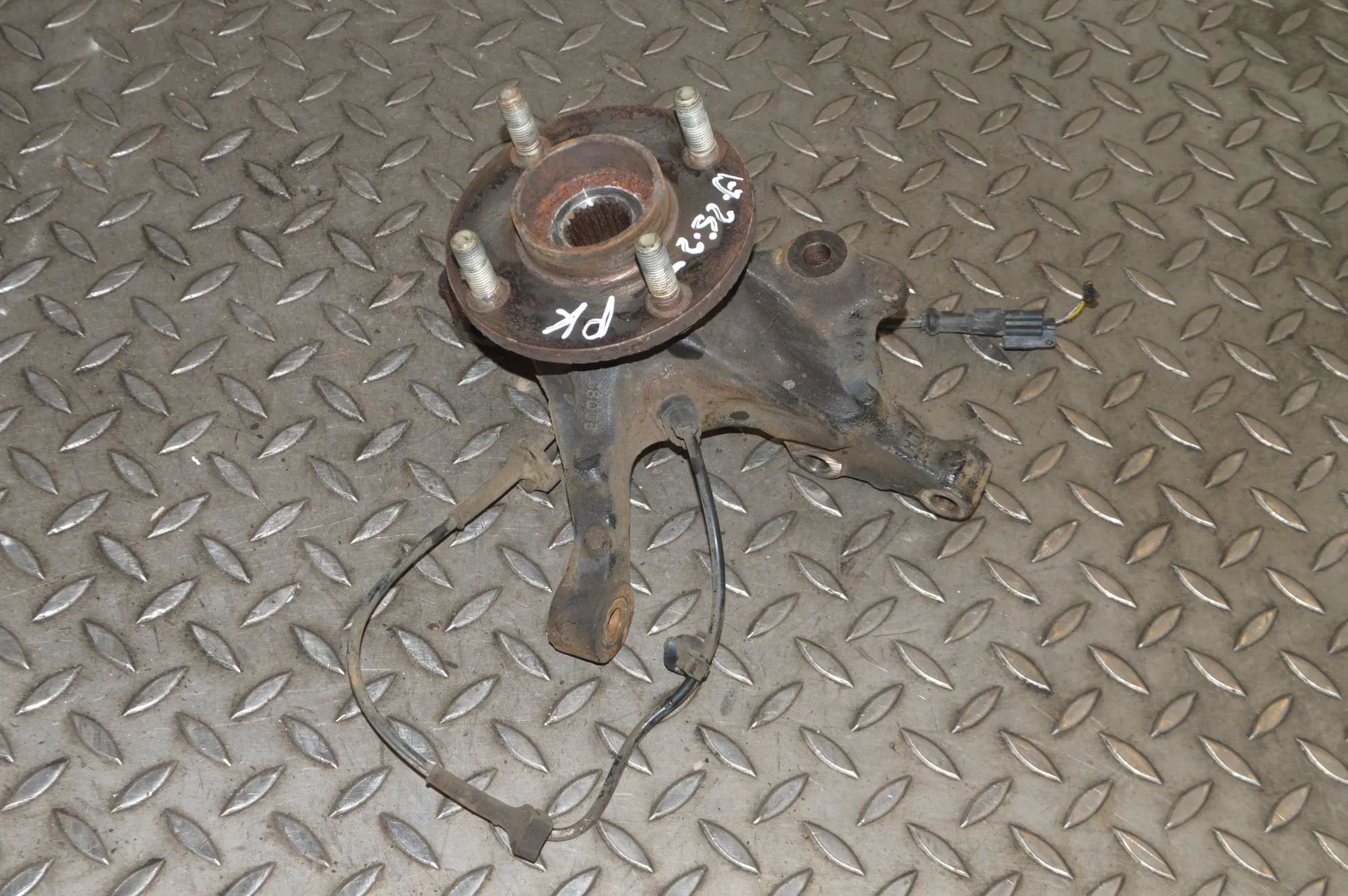 Ford Fiesta Front Left Wheel Hub Front Left Wheel Hub — FORD FIESTA (VI) (2008-....