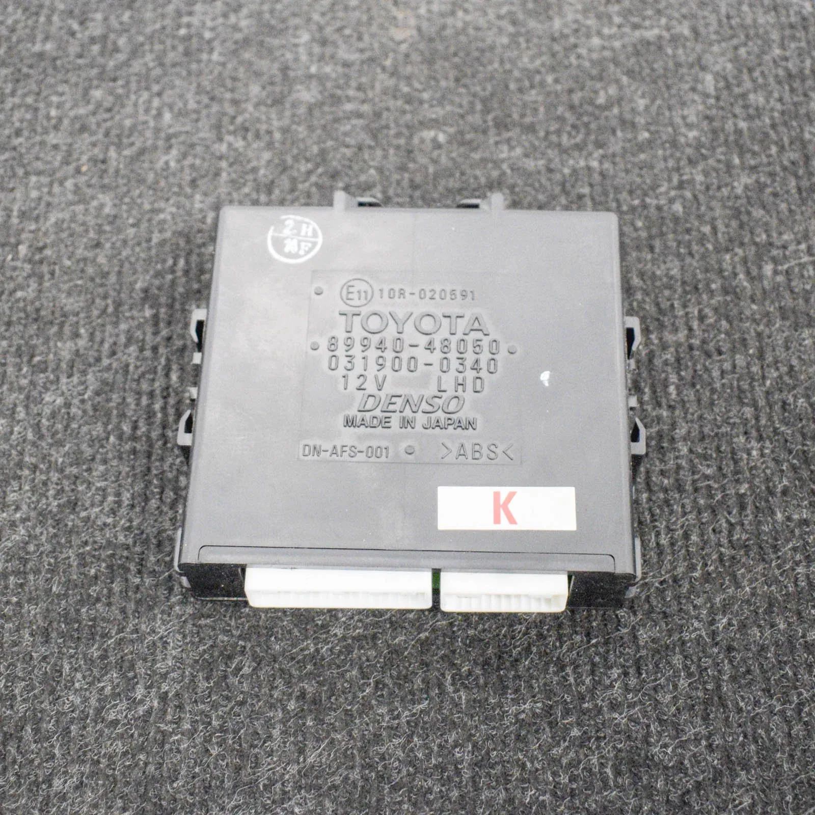 Lexus RX Ajovalojen ohjausyksikkö Headlight control unit — LEXUS RX (_U3_) (2003-...