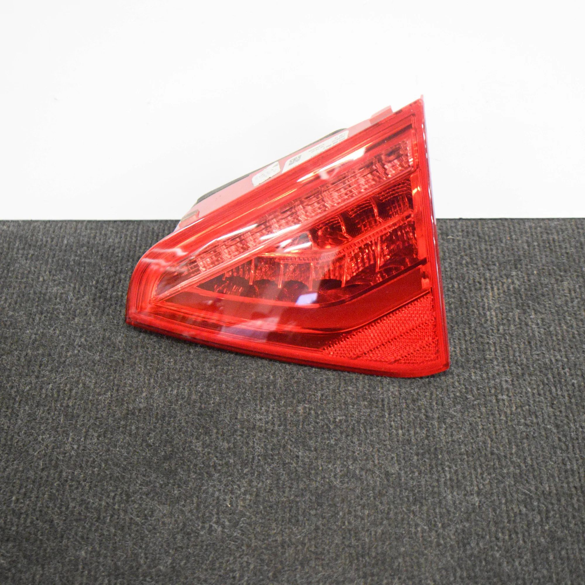 Audi A5 (B8) Right Side Tailgate Tail Light Right Side Tailgate Tail Light — AUDI A5 (8T3) ...
