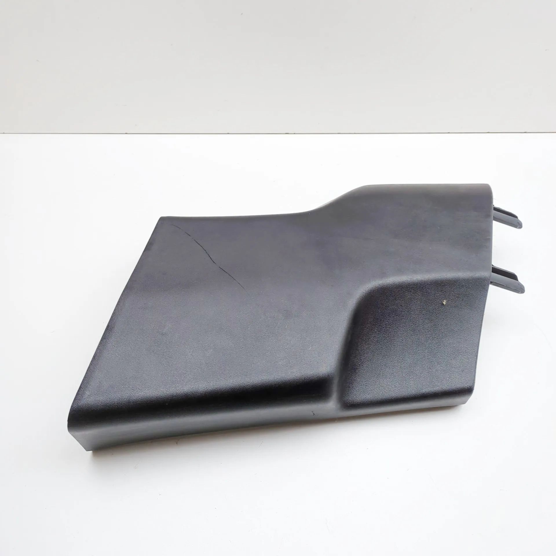 Audi e-tron GT (FW) B-pillar trim — left B-pillar trim — left — AUDI E-TRON GT (Saloon F...