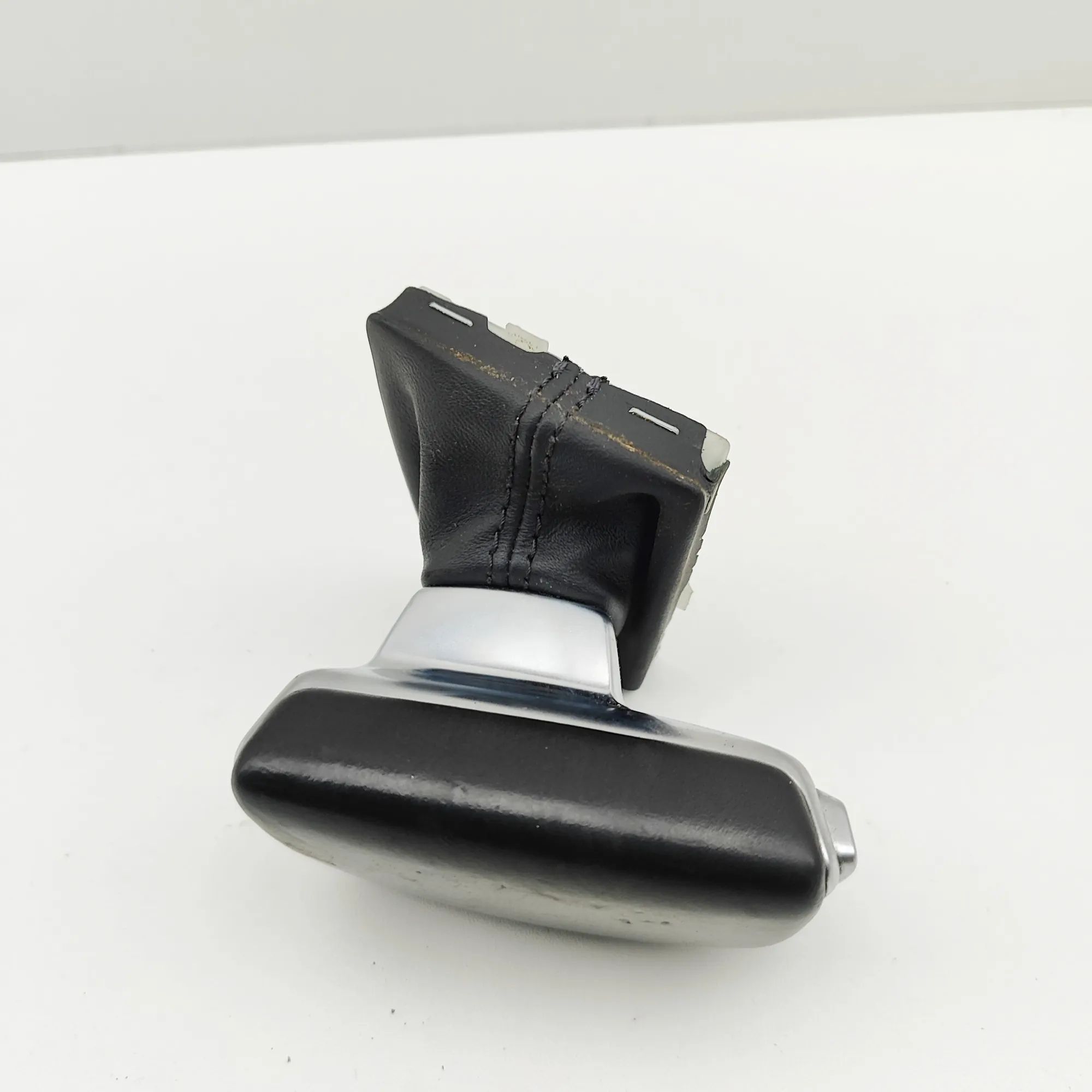 Audi A4 (B8) Gear lever knob Gear lever knob — AUDI A4 (Avant 8W5, B9) (2015...