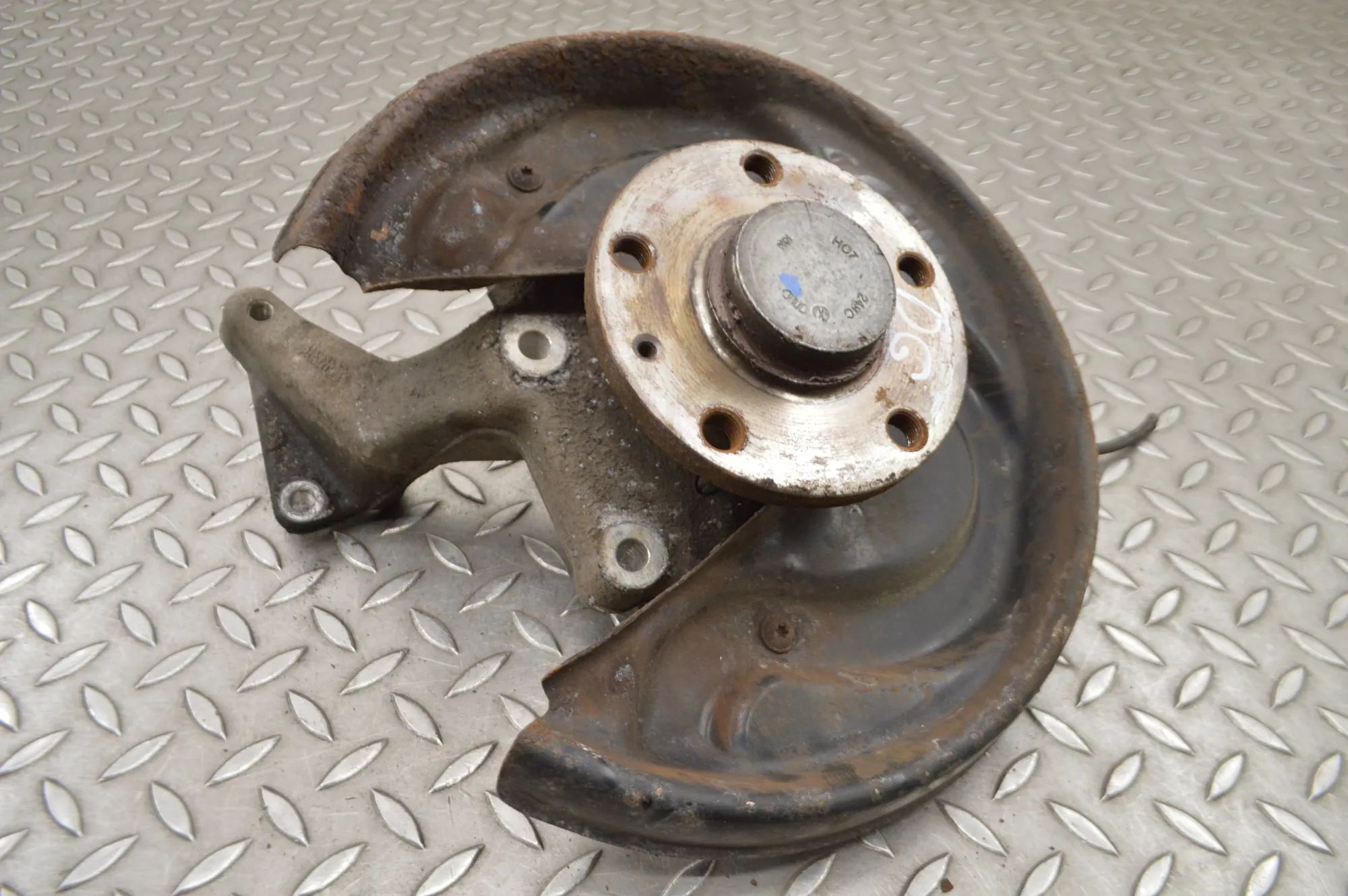 Audi TT (8J) Rear Right Wheel Hub Rear Right Wheel Hub — AUDI TT (8J) (2006-2014)...