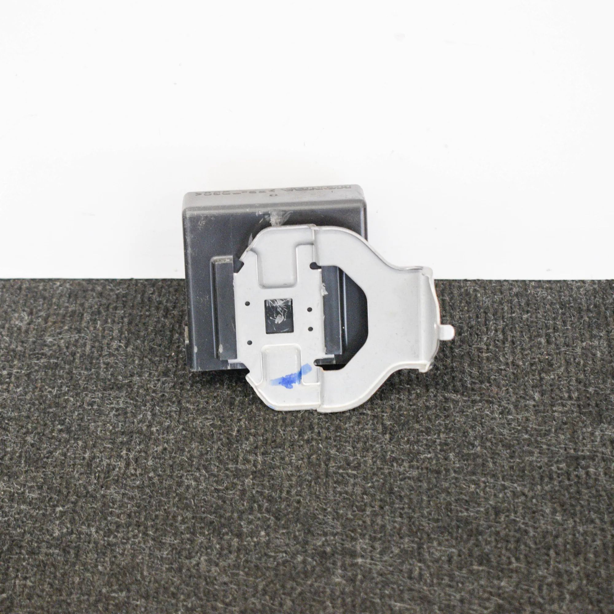Honda CR-V Headlight control unit Headlight control unit — HONDA CR-V (IV RM_) (2...