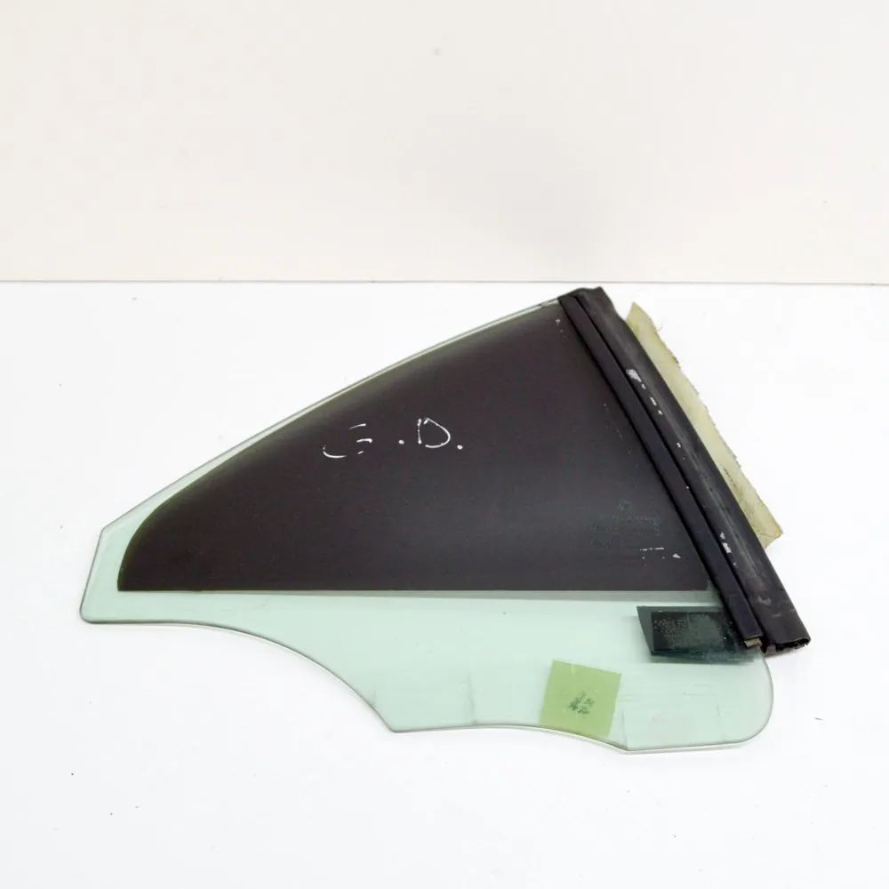 Mercedes-Benz SLK (R171) Rear Right Quarter Window Rear Right Quarter Window — MERCEDES BENZ SLK (...