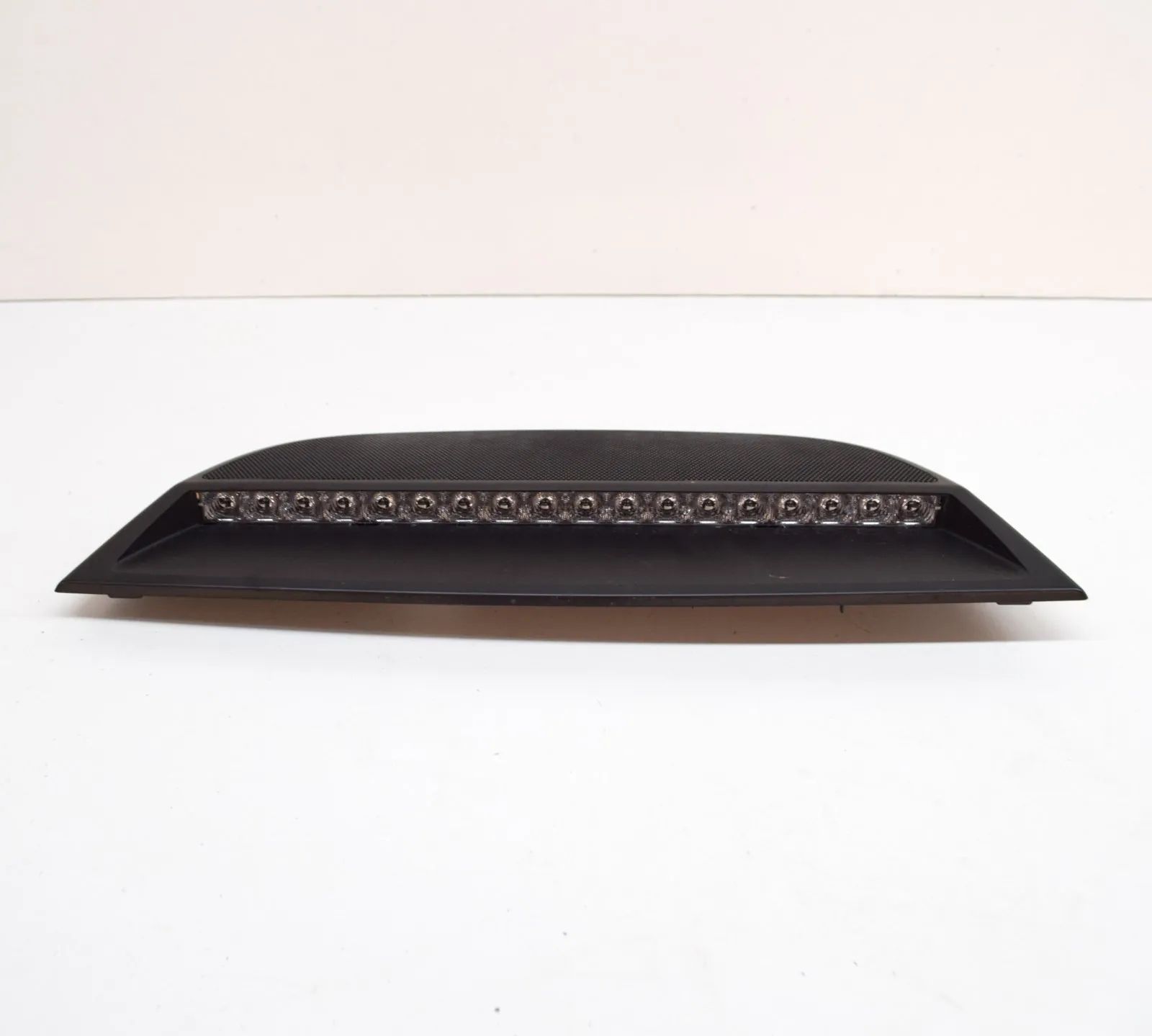 Volvo S90 Rear Third Brake Stop Light Rear Third Brake Stop Light — VOLVO S90 (II) (2...