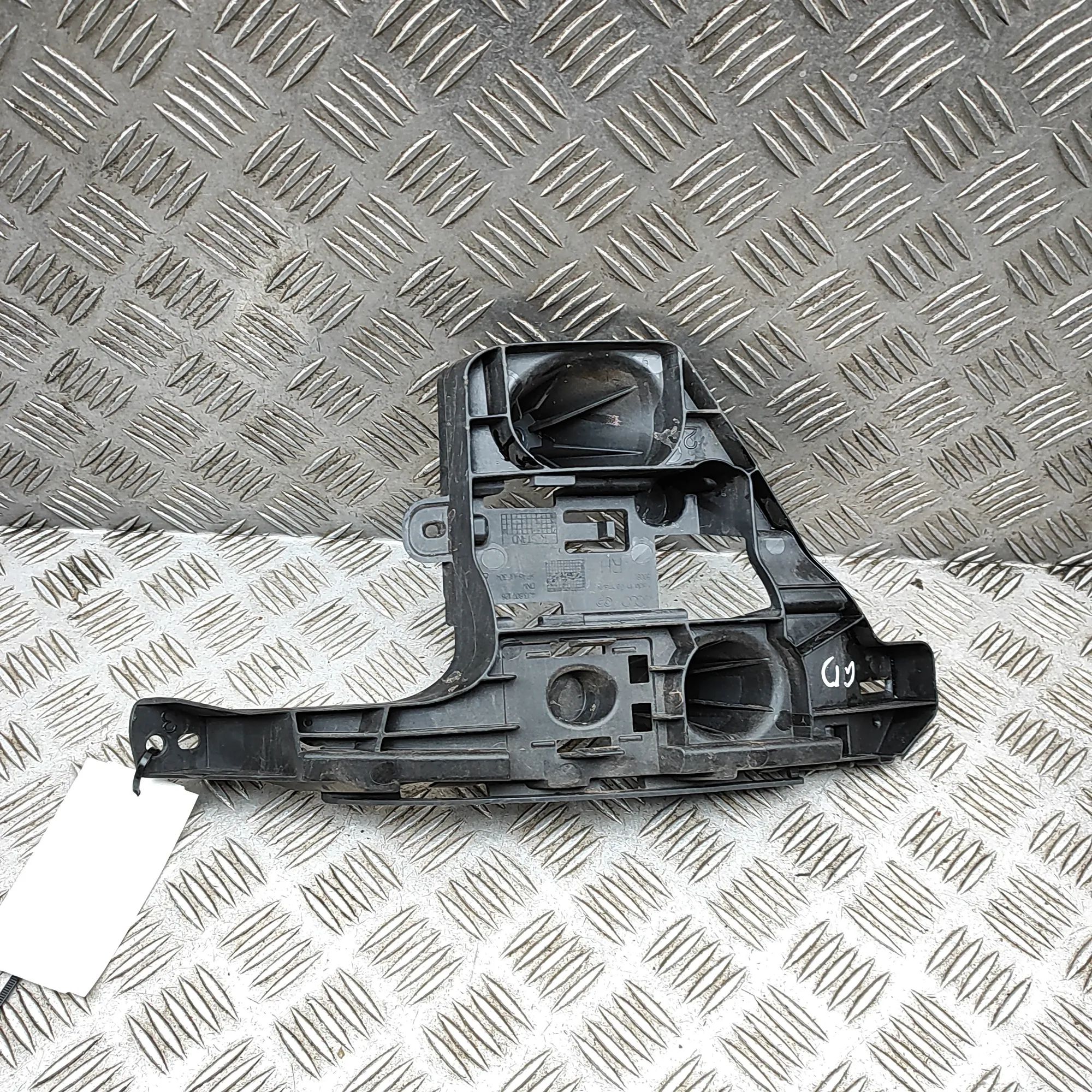 Audi e-tron GT (FW) Rear Right Bumper Bracket Rear Right Bumper Bracket — AUDI E-TRON GT (Sal...