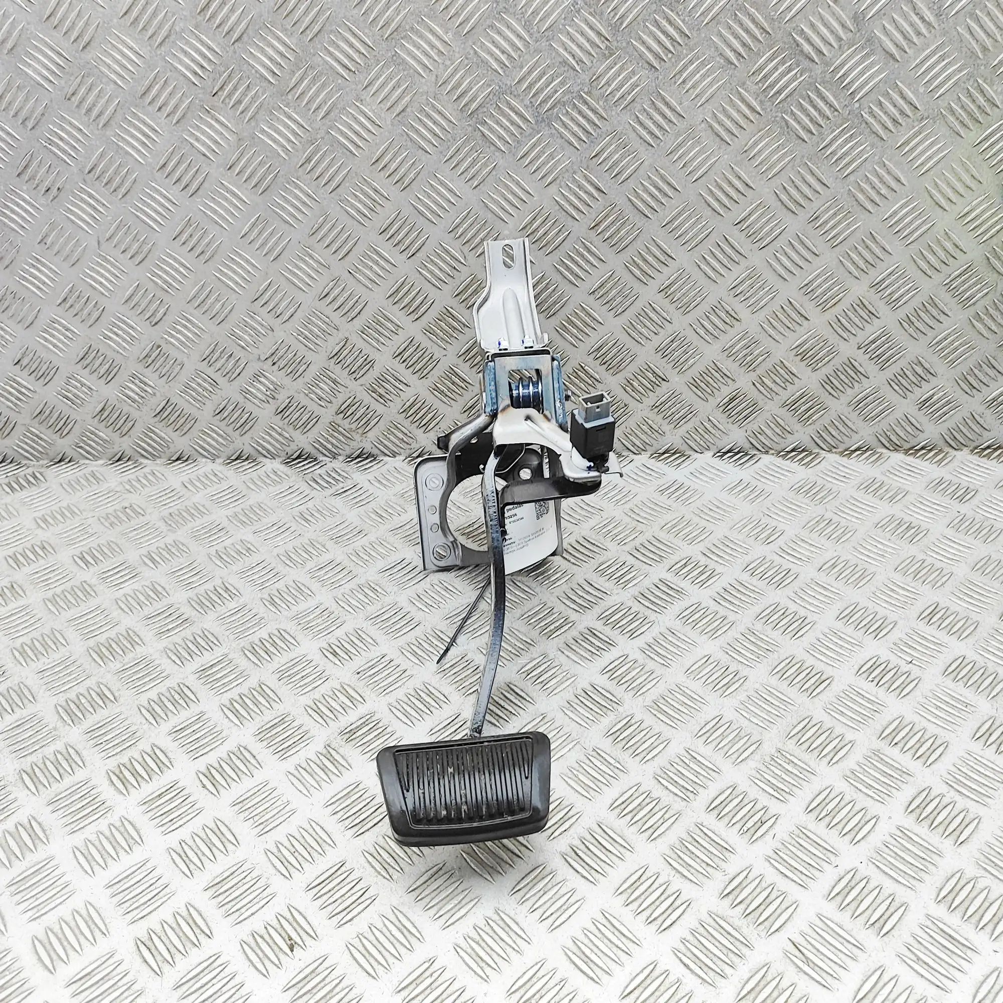 Hyundai Santa Fe Jarrupoljin Brake Pedal — HYUNDAI SANTA (FÉ III DM) (2012-....