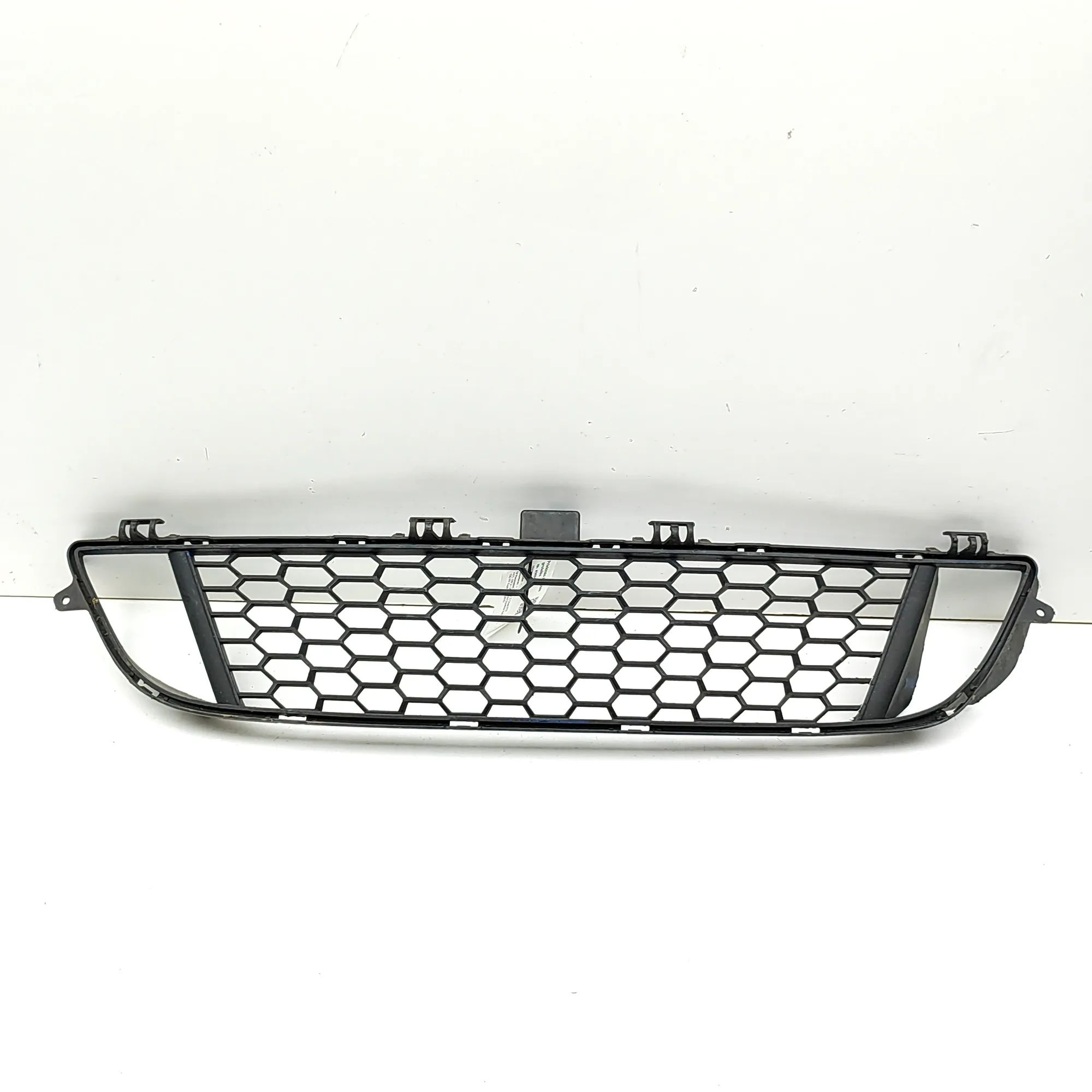BMW 2 (F22 / F23) Front bumper lower grill Front bumper lower grill — BMW 2 SERIES (F22, F...