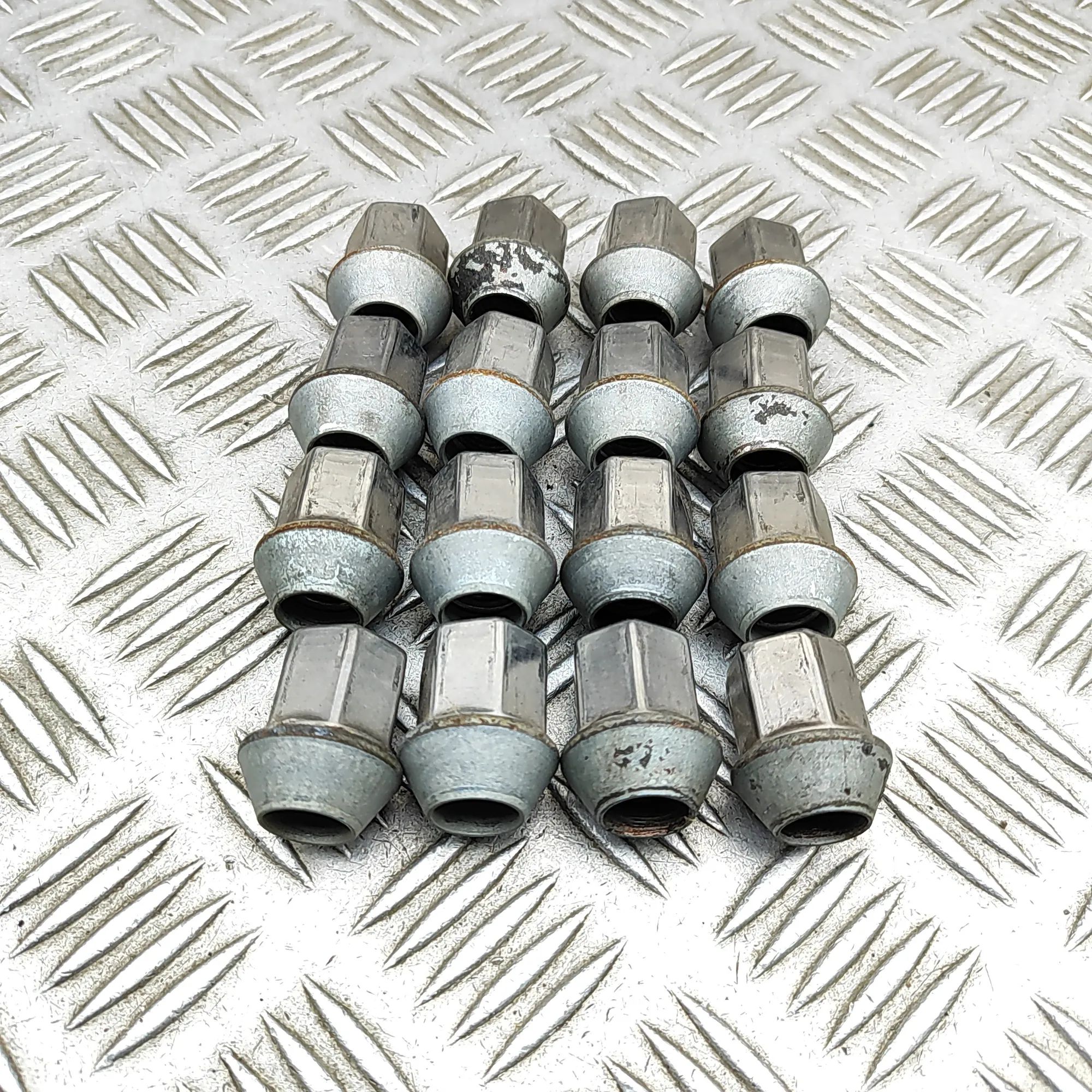 Land Rover Range Rover Evoque Bolts Bolts — LAND ROVER EVOQUE I (L538) (2011-2018) ...