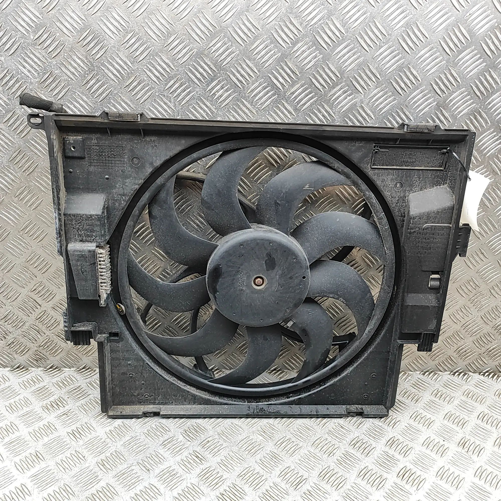 BMW 2 (F22 / F23) Engine Cooling Fan Shroud Engine Cooling Fan Shroud — BMW 2 SERIES (F22, ...