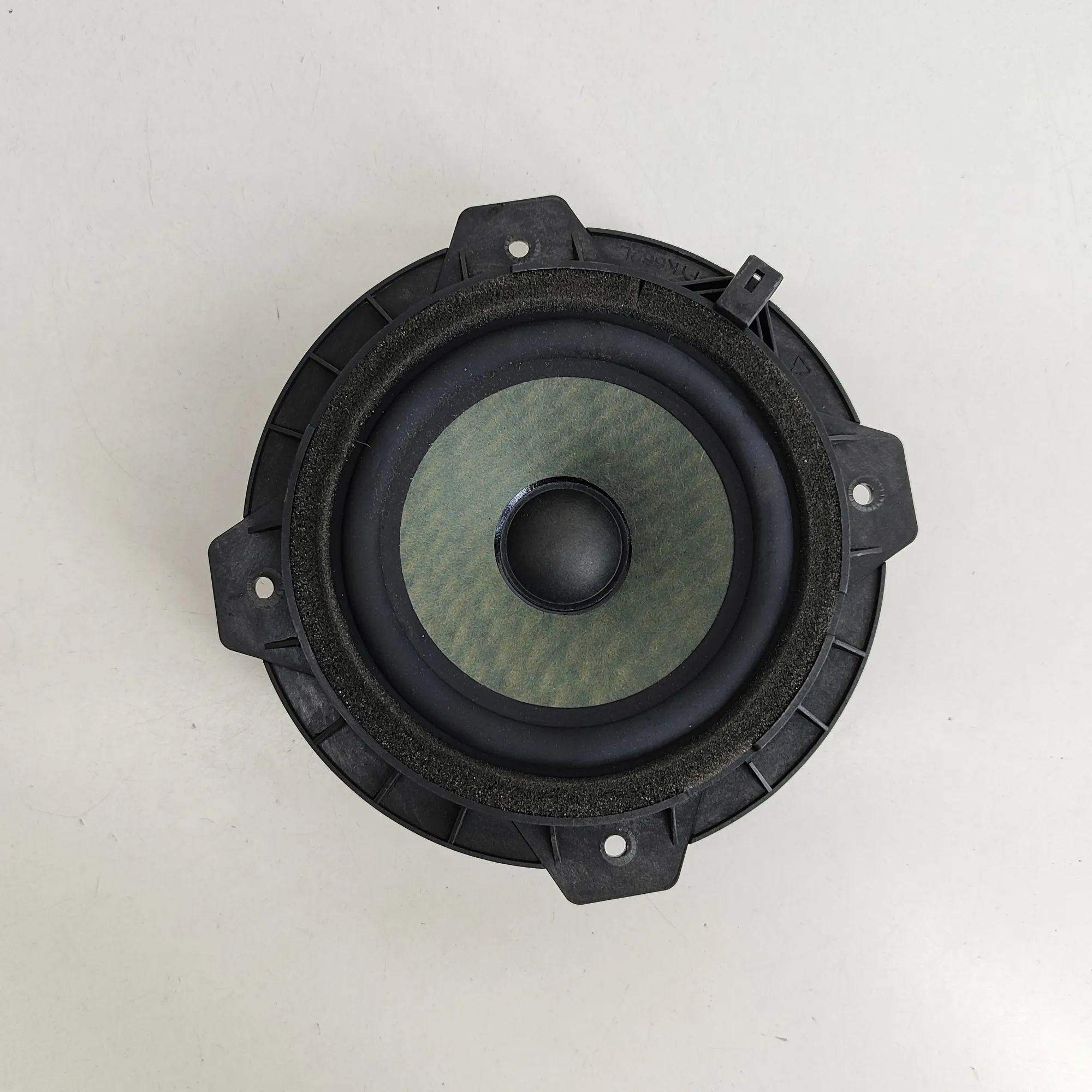 Ssangyong Korando Rear Right Door Speaker Rear Right Door Speaker — SSANGYONG KORANDO (C3...