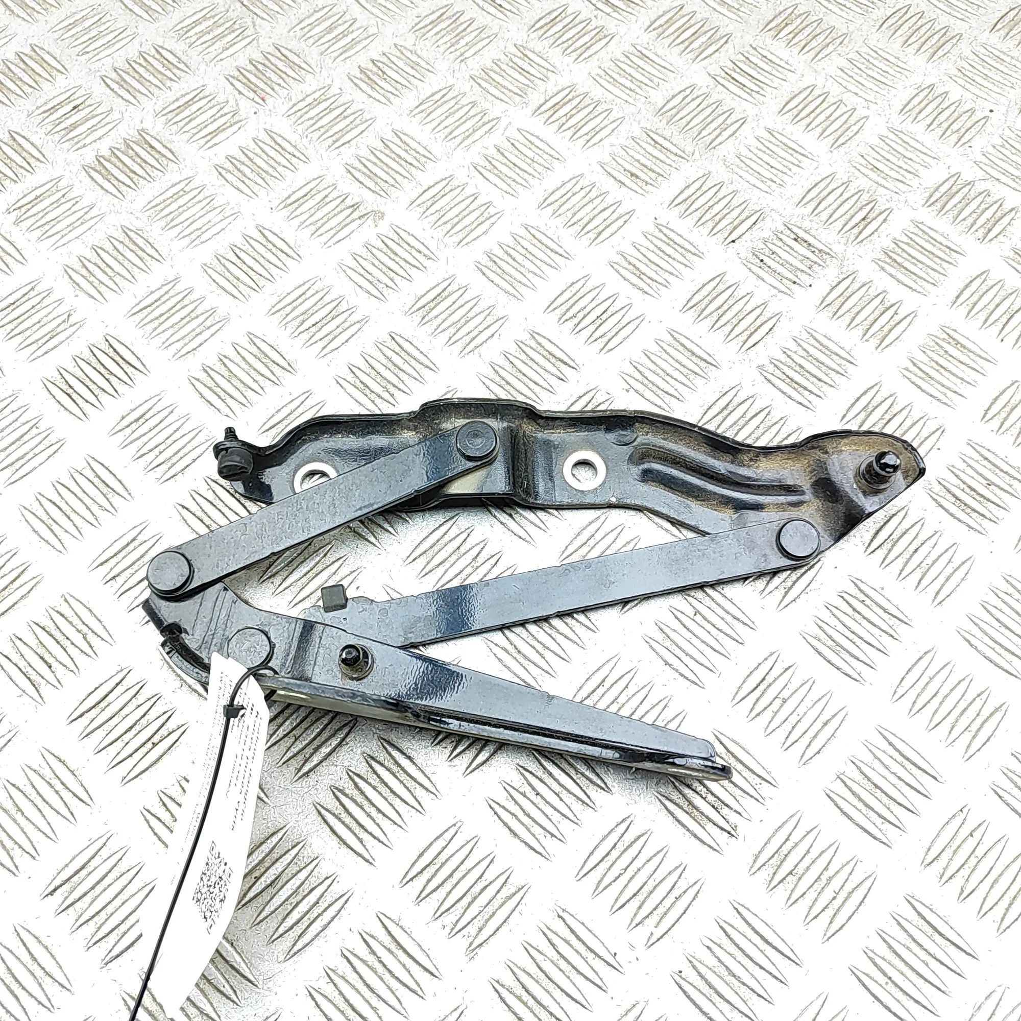 Chevrolet Camaro Left Side Bootlid Hinge Left Side Bootlid Hinge — CHEVROLET CAMARO (200...