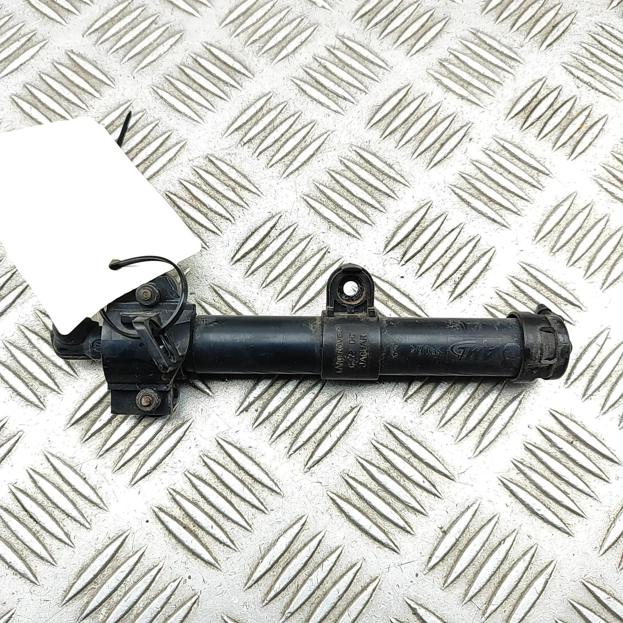 Land Rover Range Rover Evoque Headlight washer pump — right Headlight washer pump — right — LAND ROVER EVOQ...