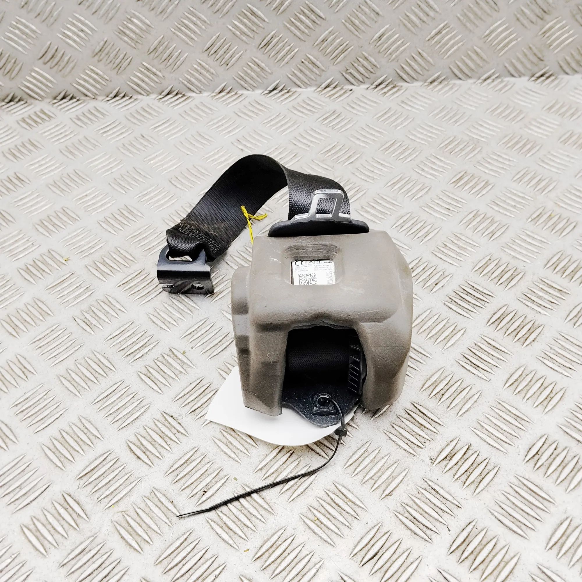 BMW 2 (F44) Rear Left Seatbelt Rear Left Seatbelt — BMW 2 SERIES GRAN COUPE (F...