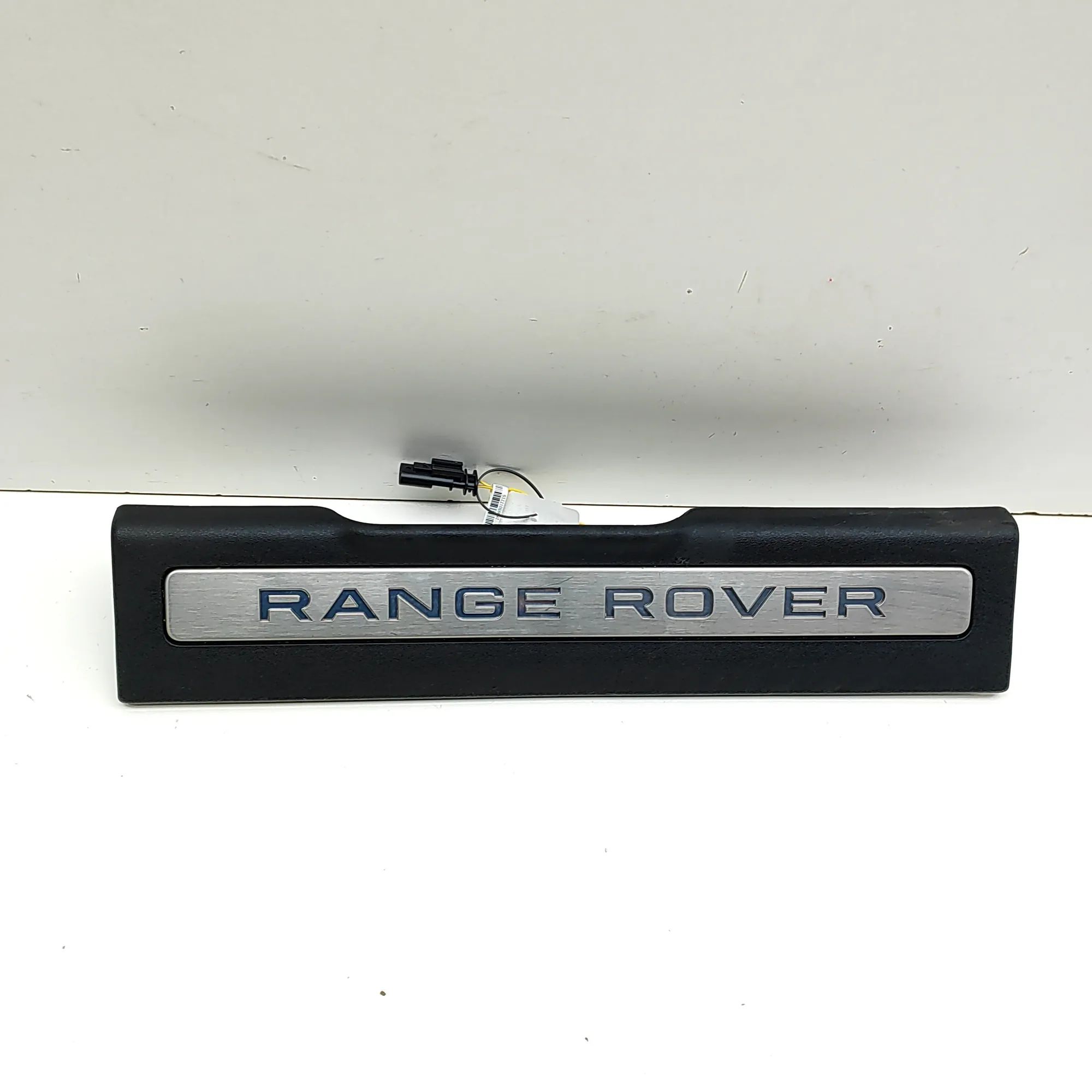 Land Rover Range Rover Evoque Front Right Sill Trim Front Right Sill Trim — LAND ROVER EVOQUE I (L5...