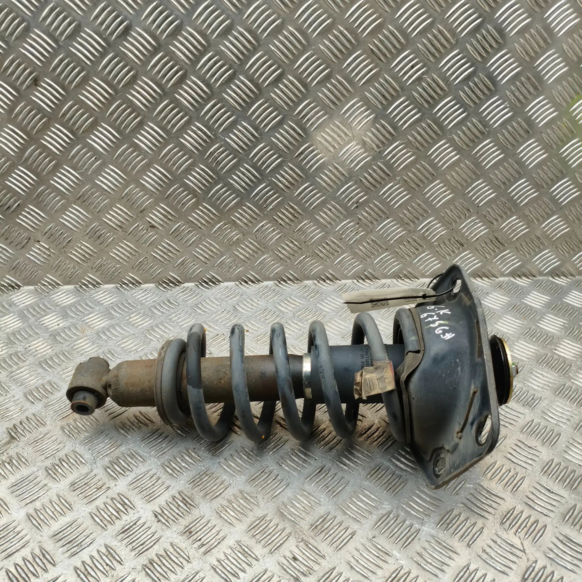 Chevrolet Camaro Shock absorber — rear, left Shock absorber — rear, left — CHEVROLET CAMARO ...