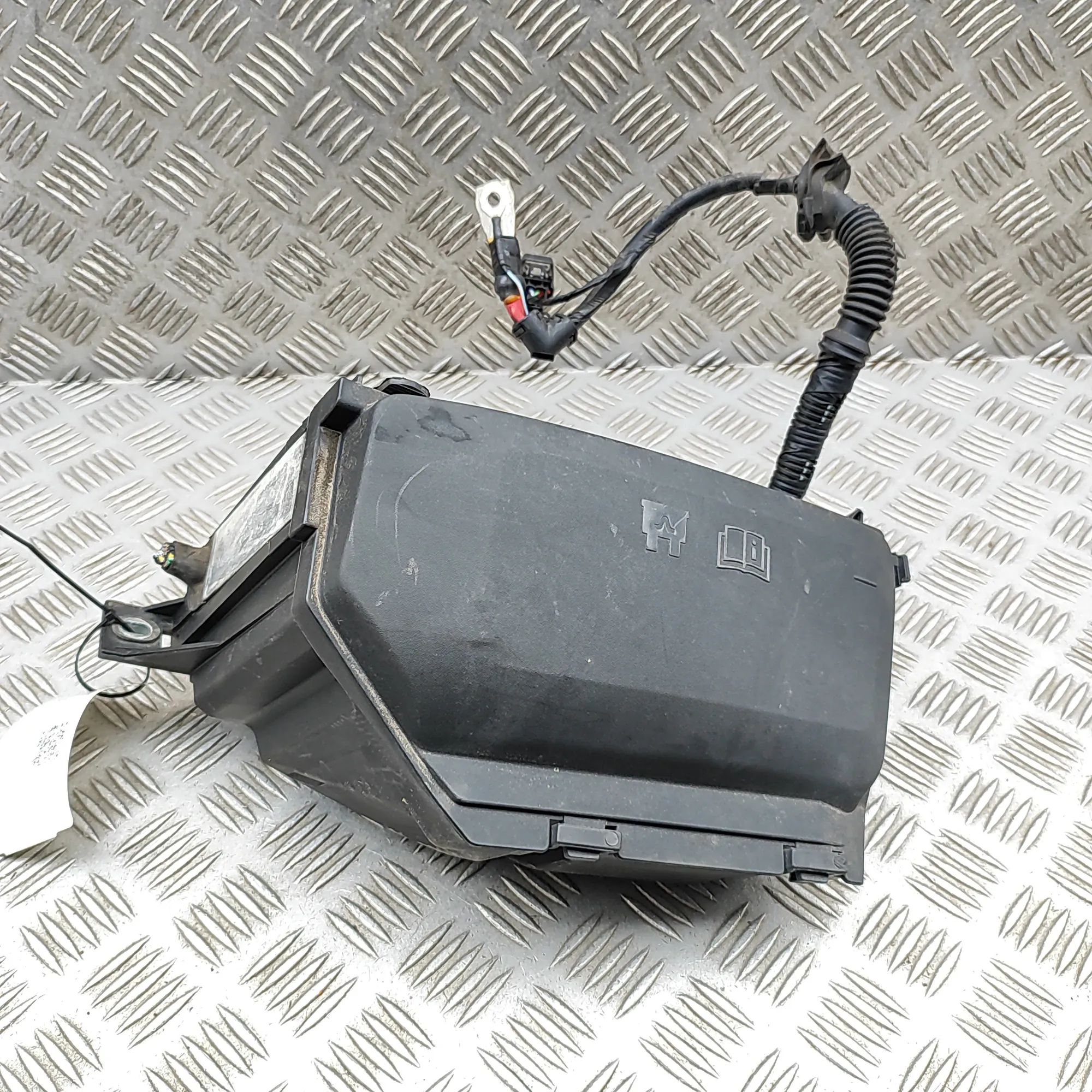 Land Rover Range Rover Evoque Fuse box Fuse box — LAND ROVER EVOQUE I (L538) (2011-201...
