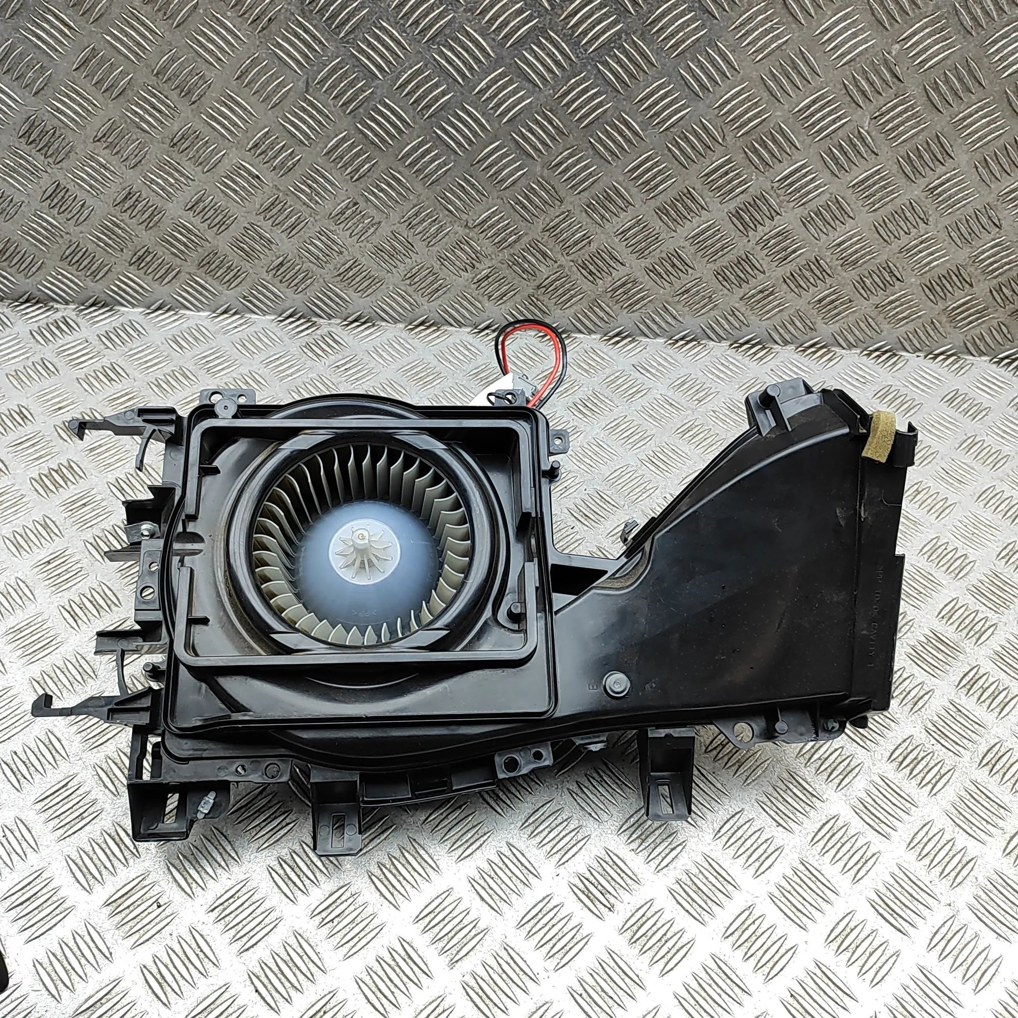 Chevrolet Camaro Heater Blower Fan Heater Blower Fan — CHEVROLET CAMARO (2009-2015...