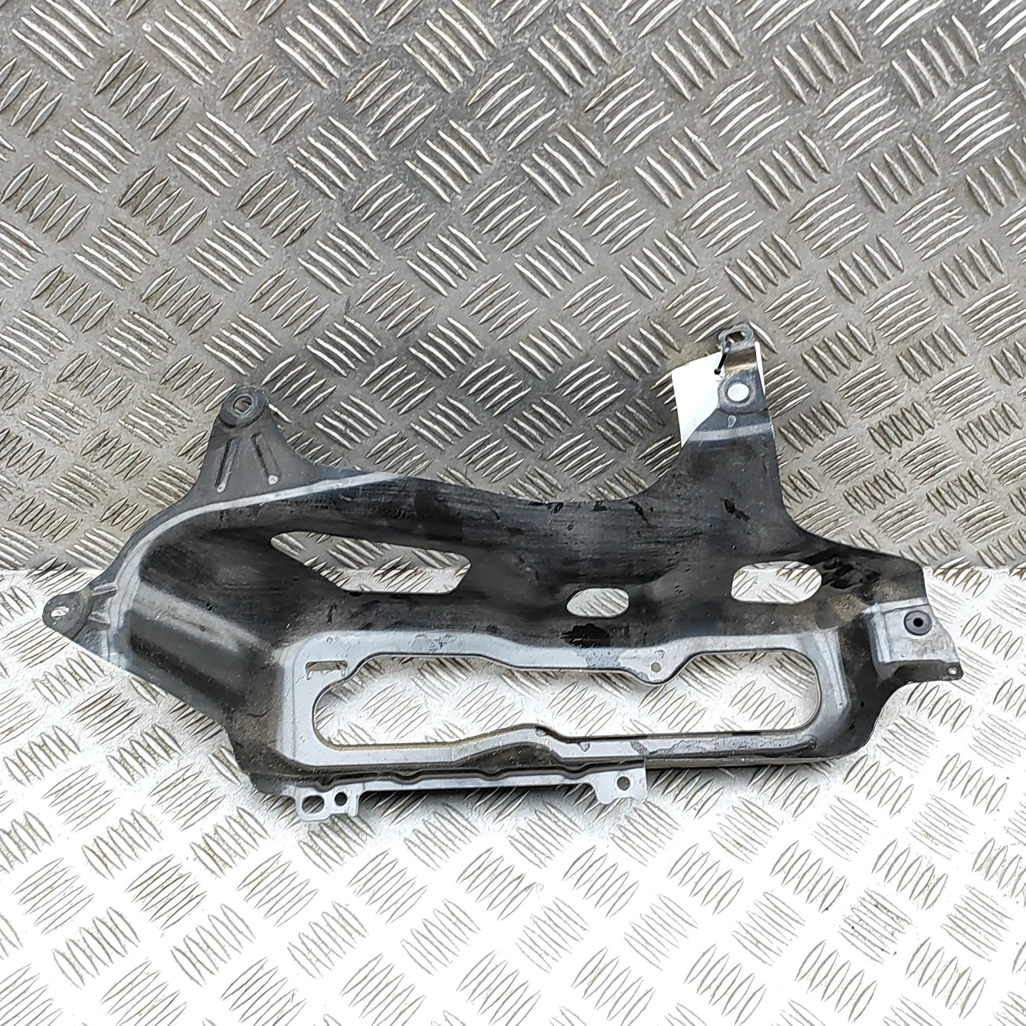 Chevrolet Camaro Bracket Bracket — CHEVROLET CAMARO (2009-2015) — 228420...