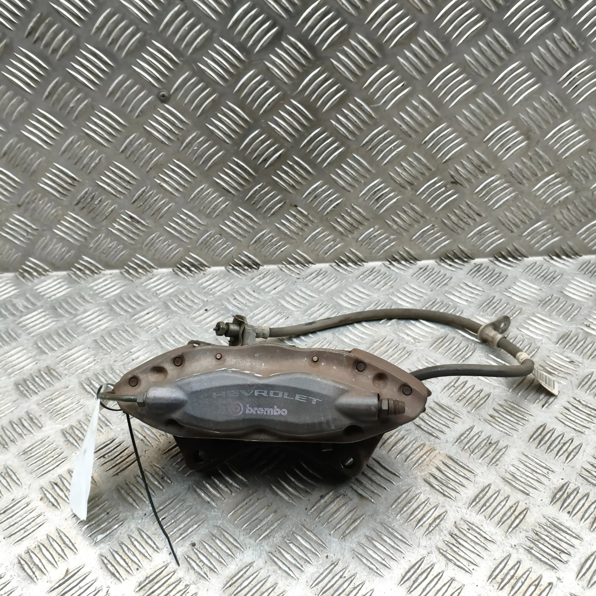 Chevrolet Camaro Brake caliper — rear, right Brake caliper — rear, right — CHEVROLET CAMARO ...