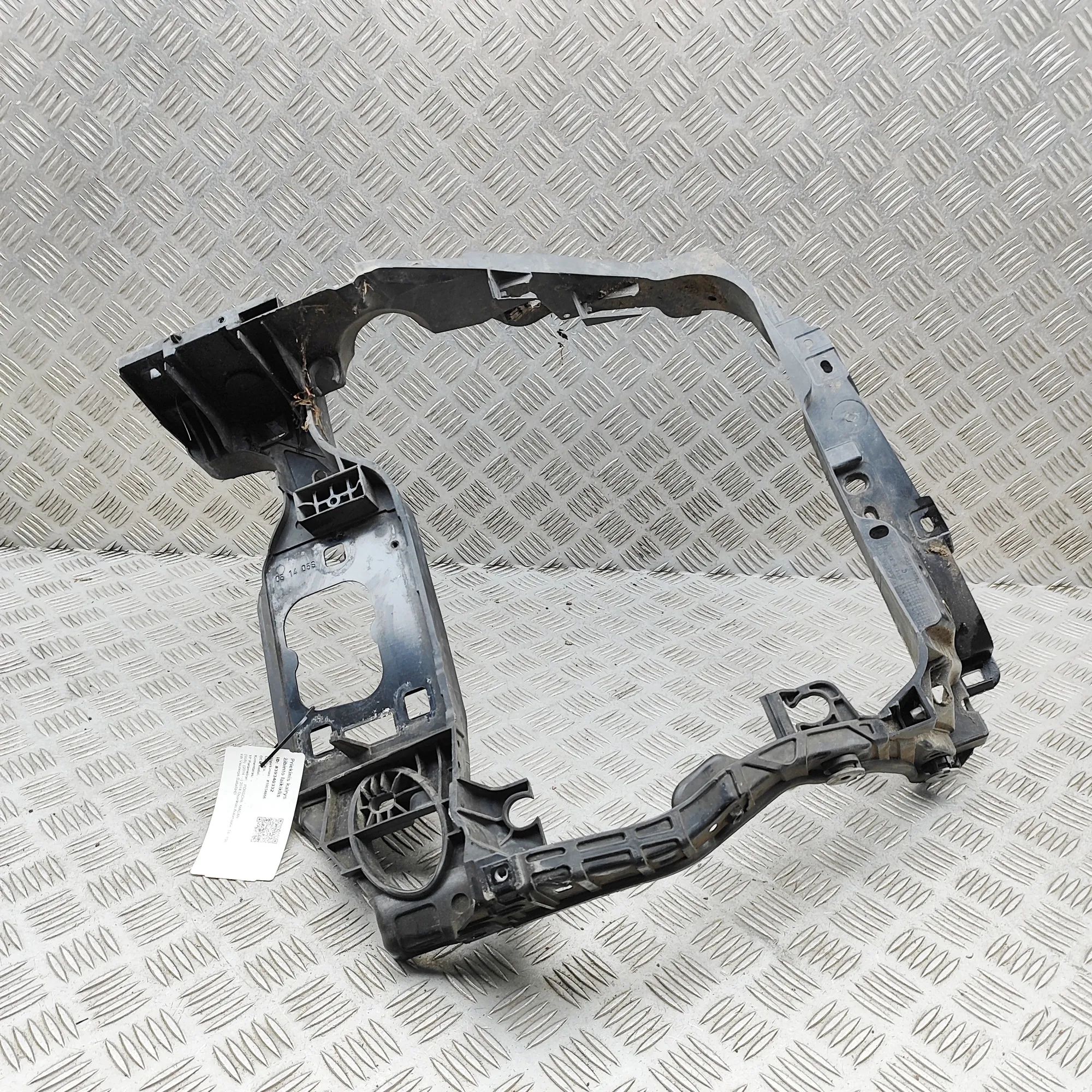 Porsche Macan Right Headlight Bracket Right Headlight Bracket — PORSCHE MACAN (95B) (...