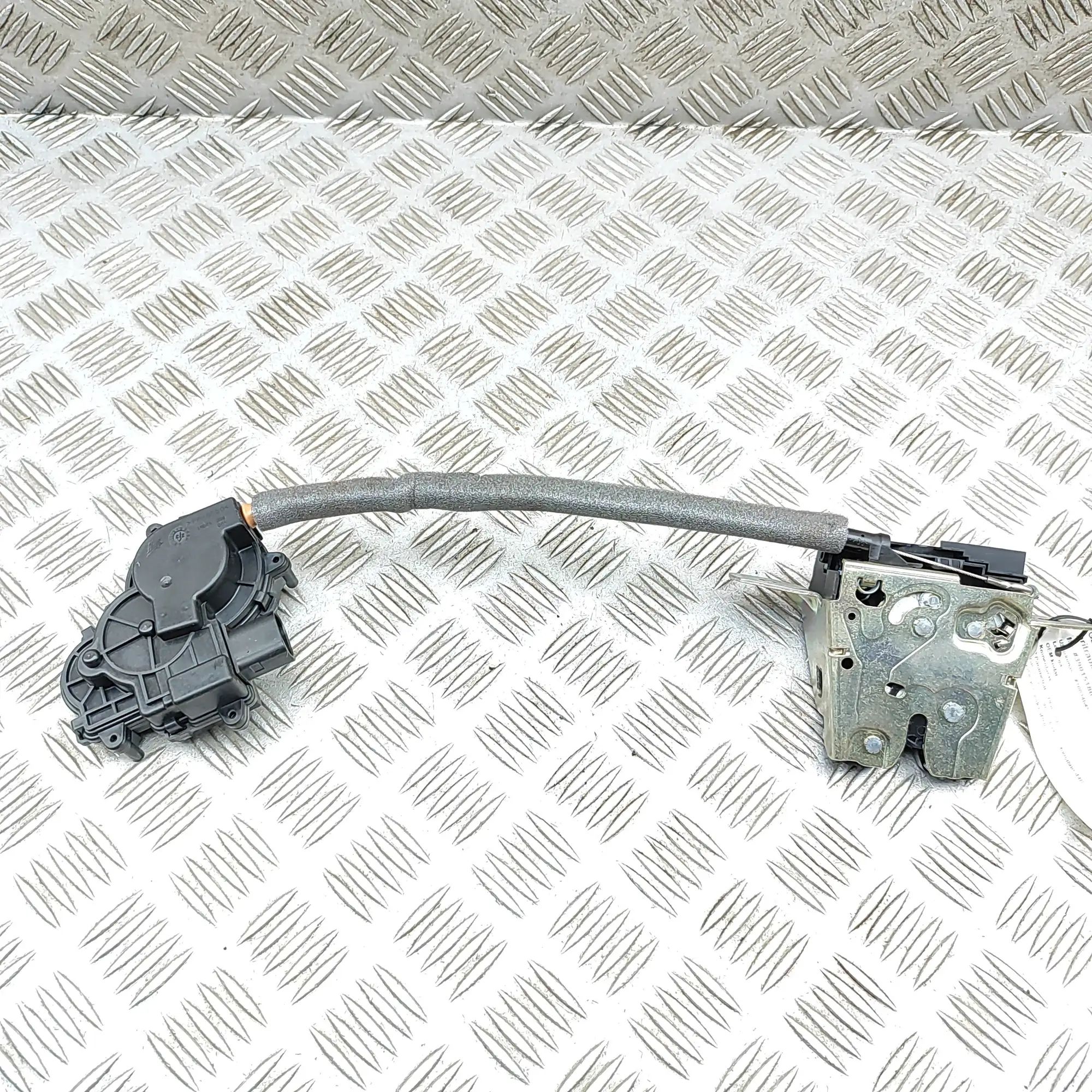 Porsche Taycan Tailgate Boot Lock Tailgate Boot Lock — PORSCHE TAYCAN (9J) (2019-...