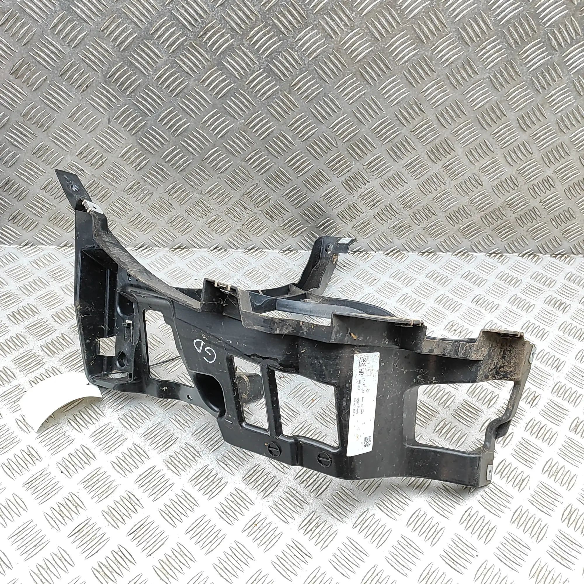 Porsche Taycan Bumper bracket — rear, right Bumper bracket — rear, right — PORSCHE TAYCAN (...