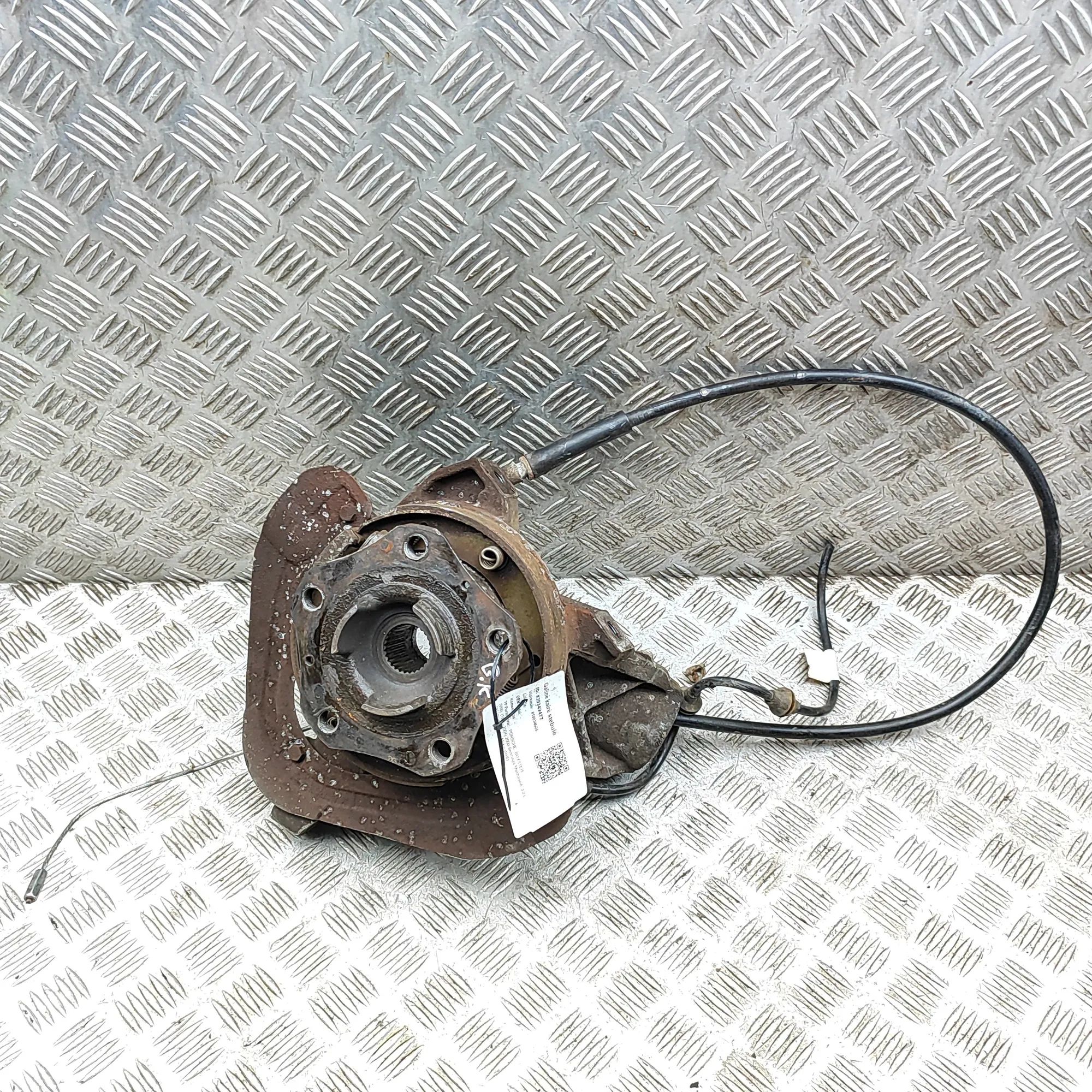 Porsche Boxster (986) Rear Left Wheel Hub Spindle Rear Left Wheel Hub Spindle — PORSCHE BOXSTER (...